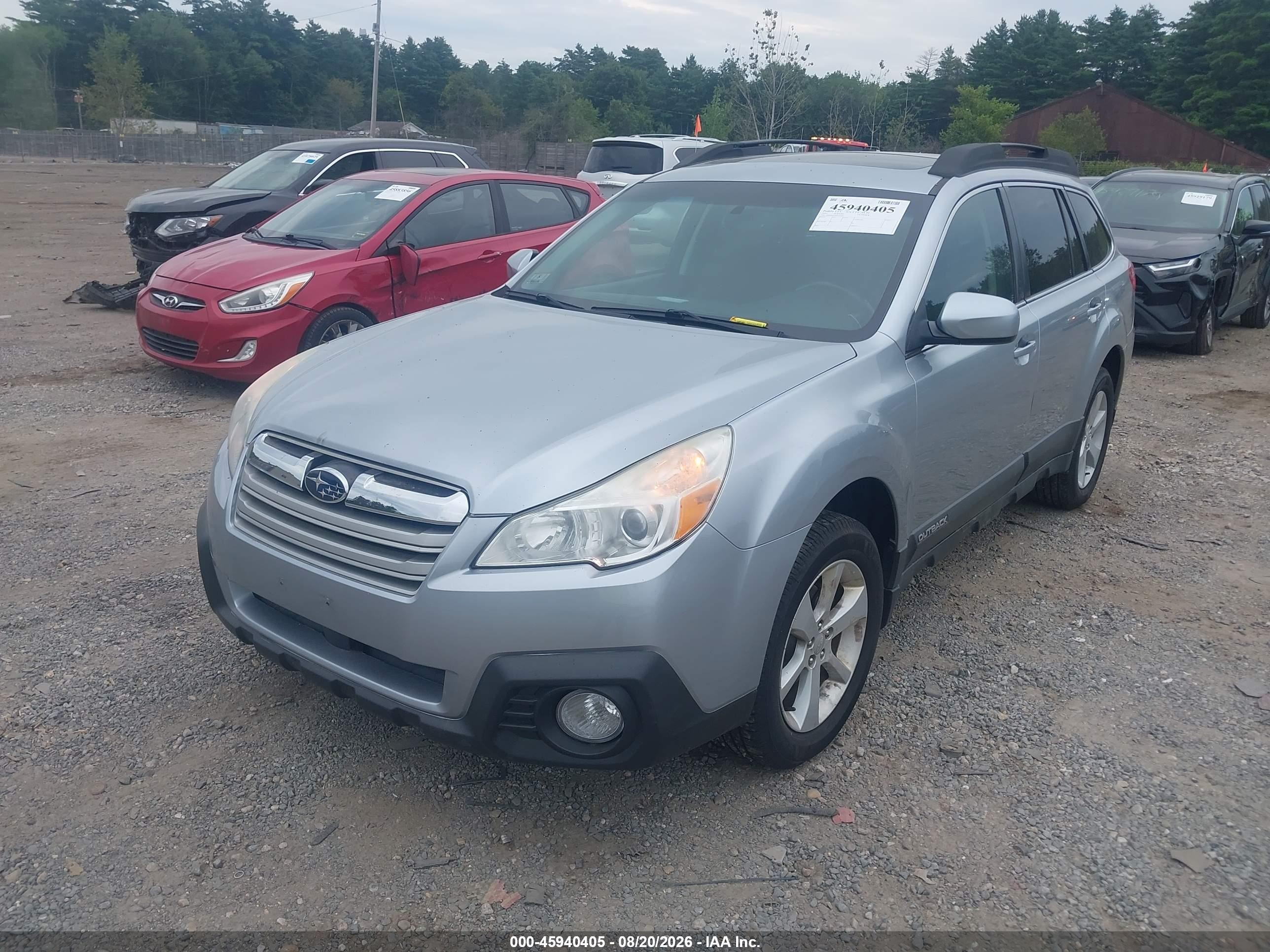 2013 Subaru Outback 2.5i Premium Silver vin: 4S4BRBGC0D3201360