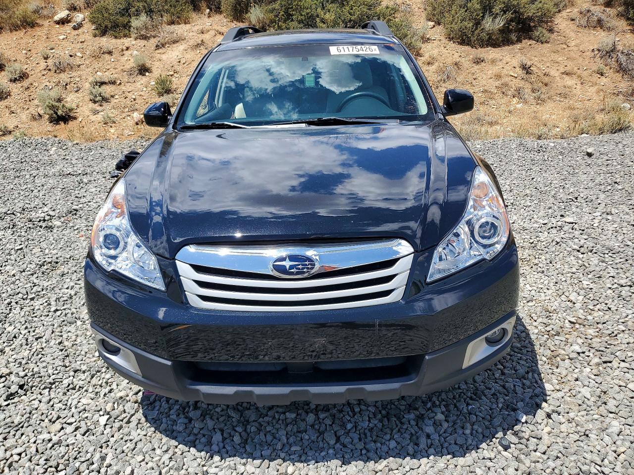 2011 Subaru Outback 2.5i Premium Black vin: 4S4BRBGC1B3376195