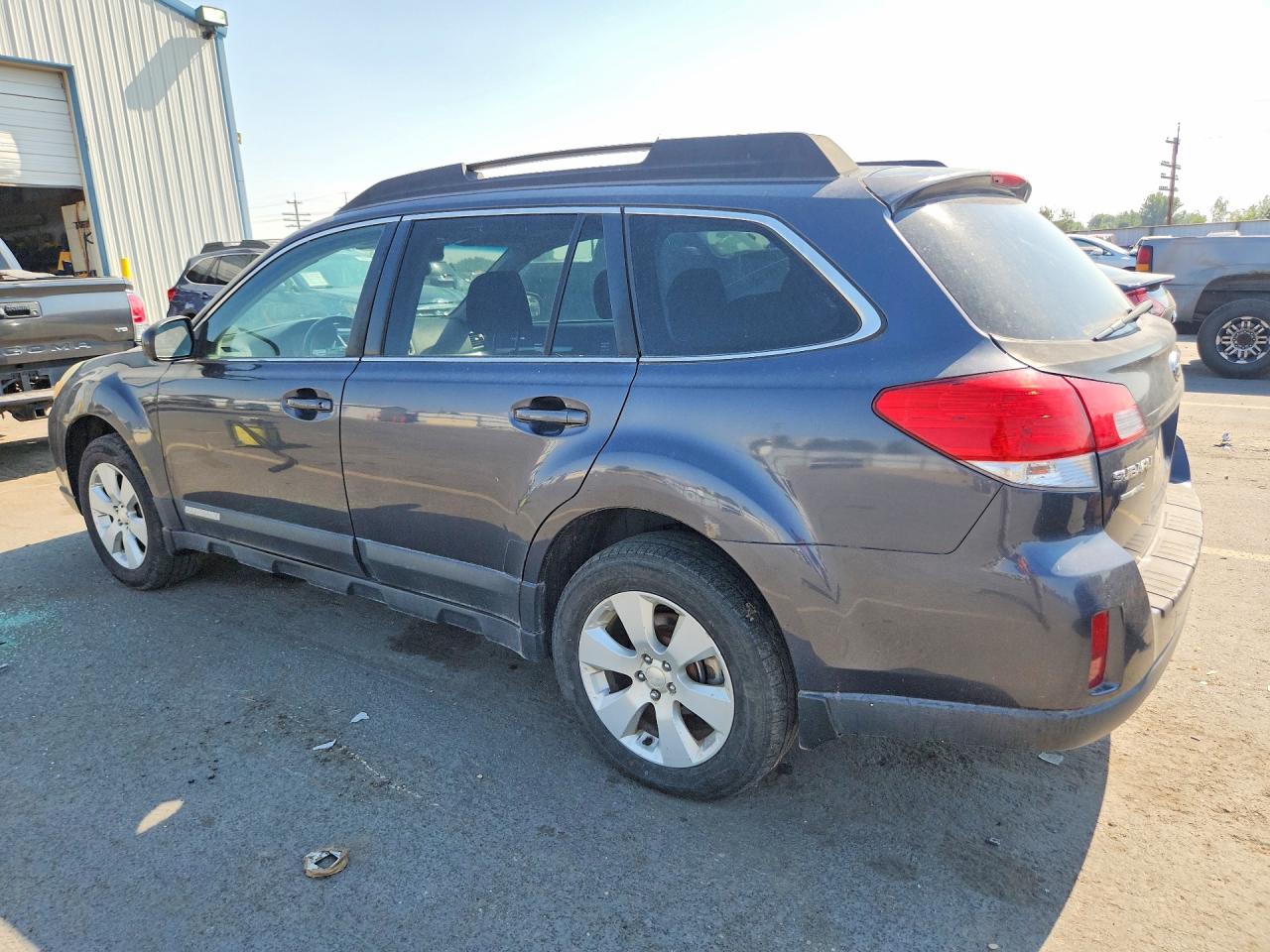 2012 Subaru Outback 2.5i Premium Gray vin: 4S4BRBGC1C3297451
