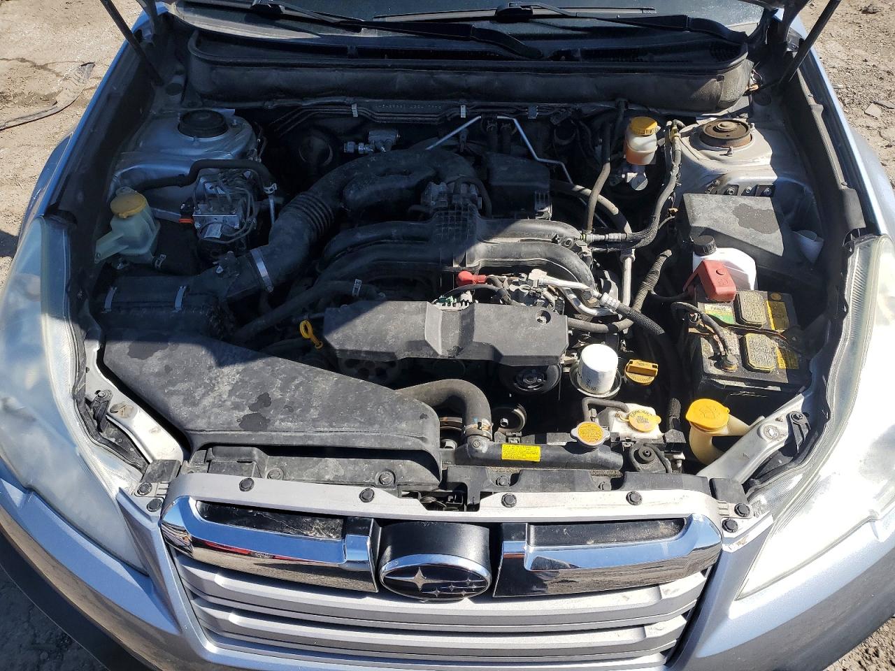2013 Subaru Outback 2.5i Premium Silver vin: 4S4BRBGC1D3241799