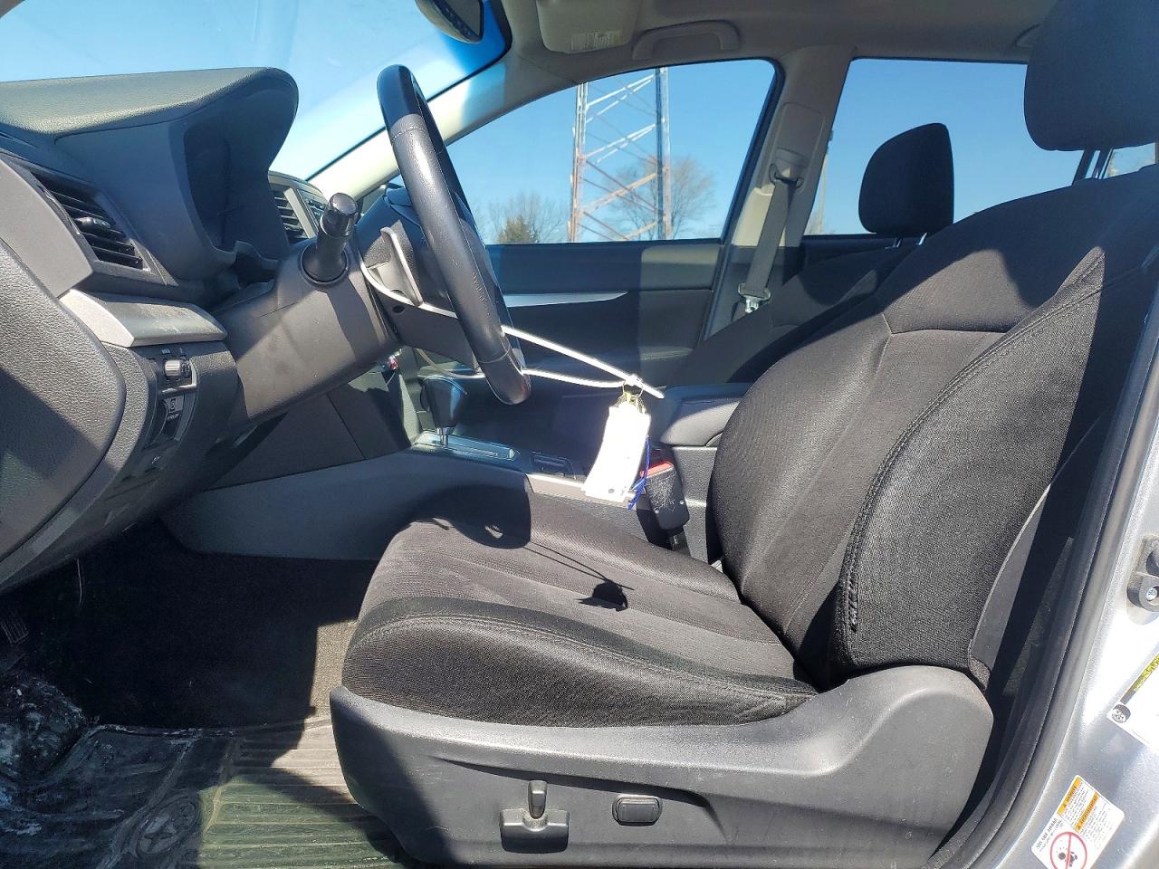 2013 Subaru Outback 2.5i Premium Silver vin: 4S4BRBGC1D3241799