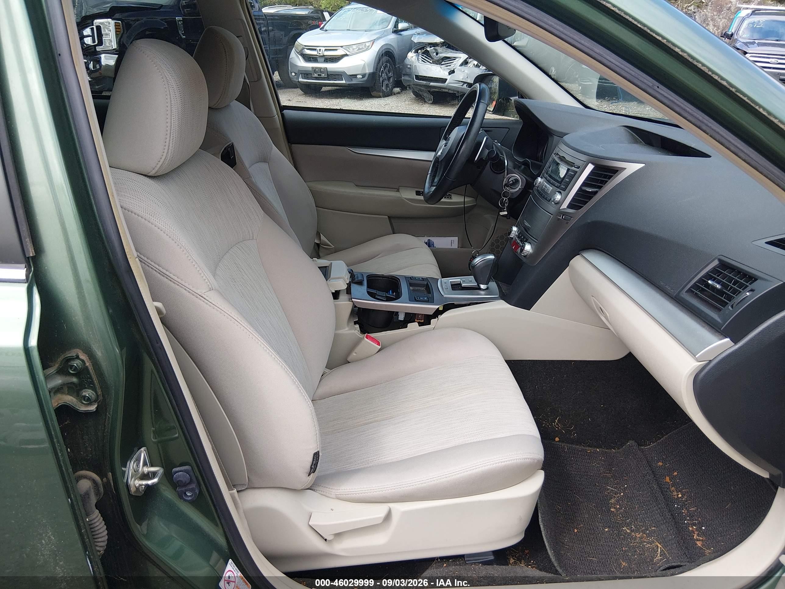 2013 Subaru Outback 2.5i Premium Green vin: 4S4BRBGC1D3266718