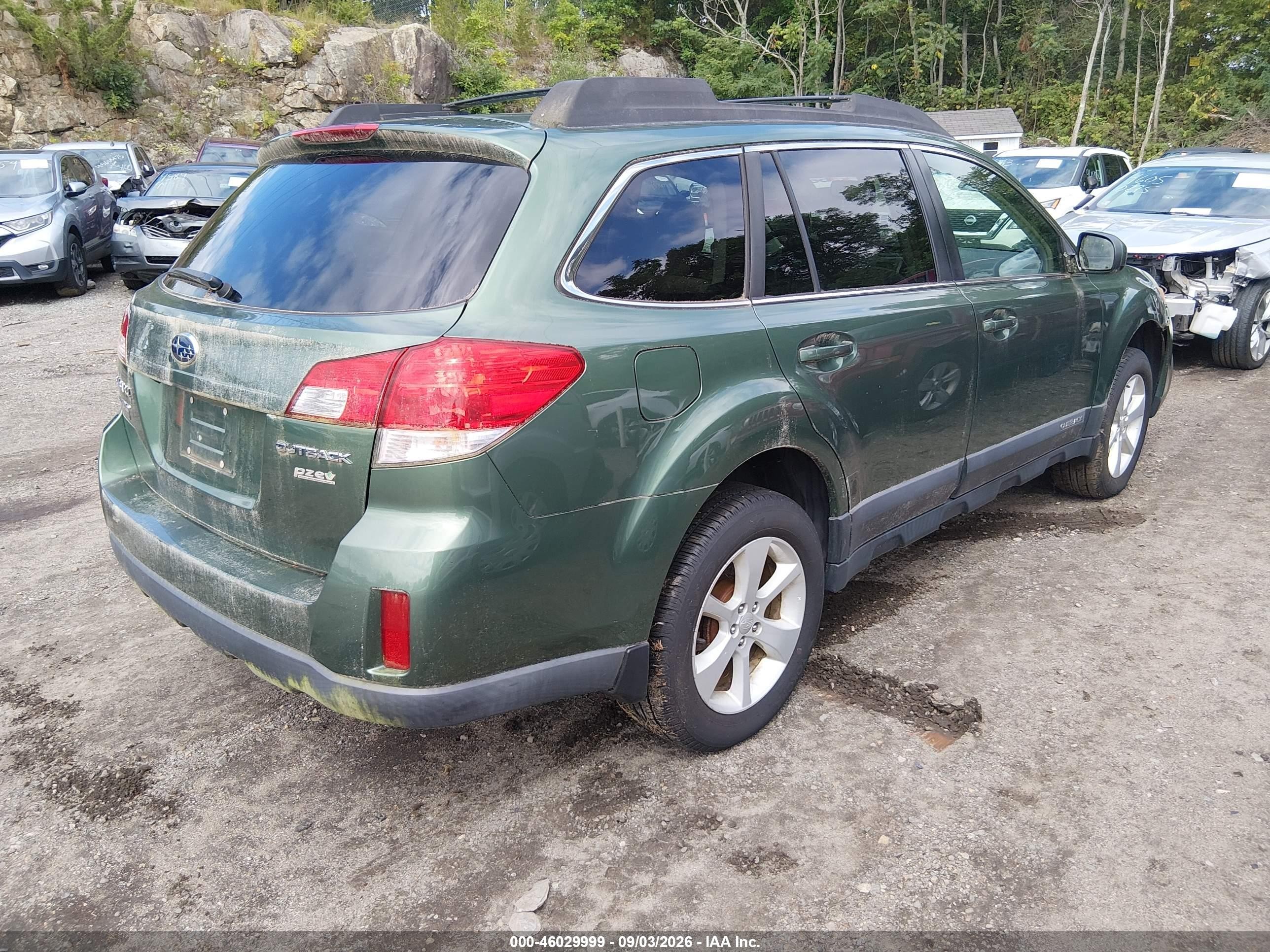 2013 Subaru Outback 2.5i Premium Green vin: 4S4BRBGC1D3266718