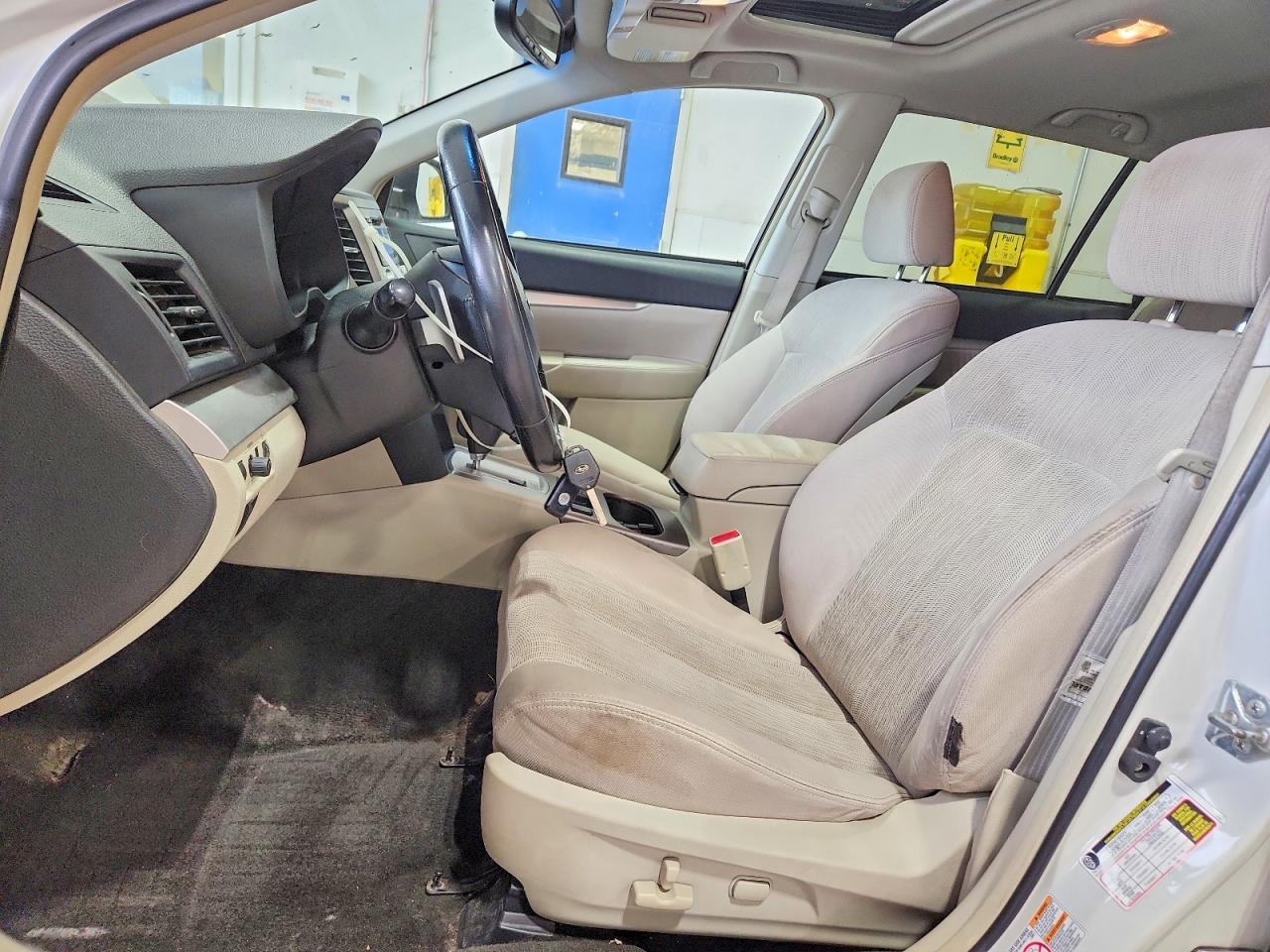 2013 Subaru Outback Premium +m White vin: 4S4BRBGC1D3299993