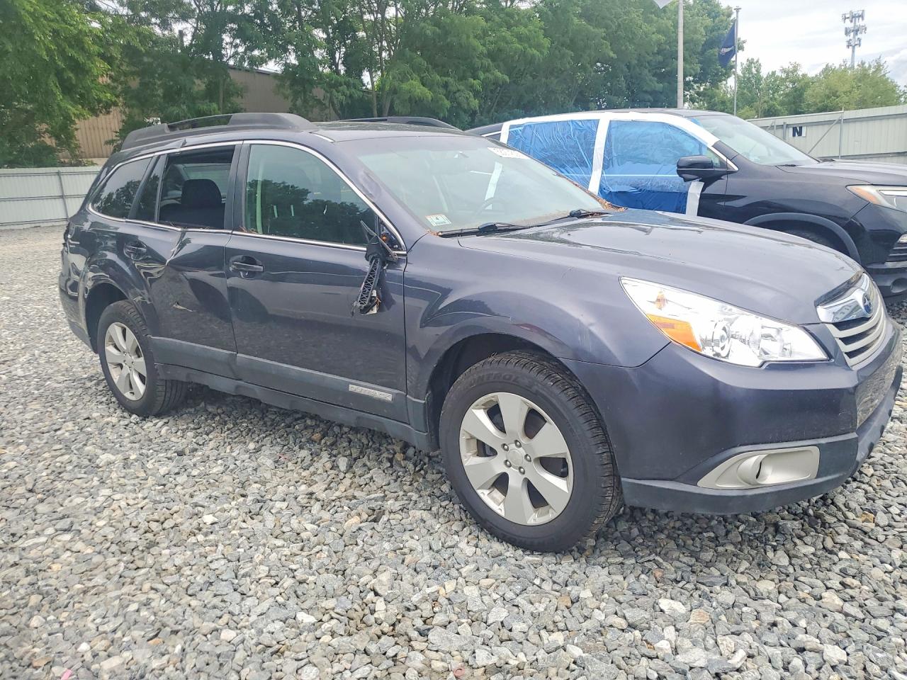 2010 Subaru Outback 2.5i Premium Black vin: 4S4BRBGC2A3335170