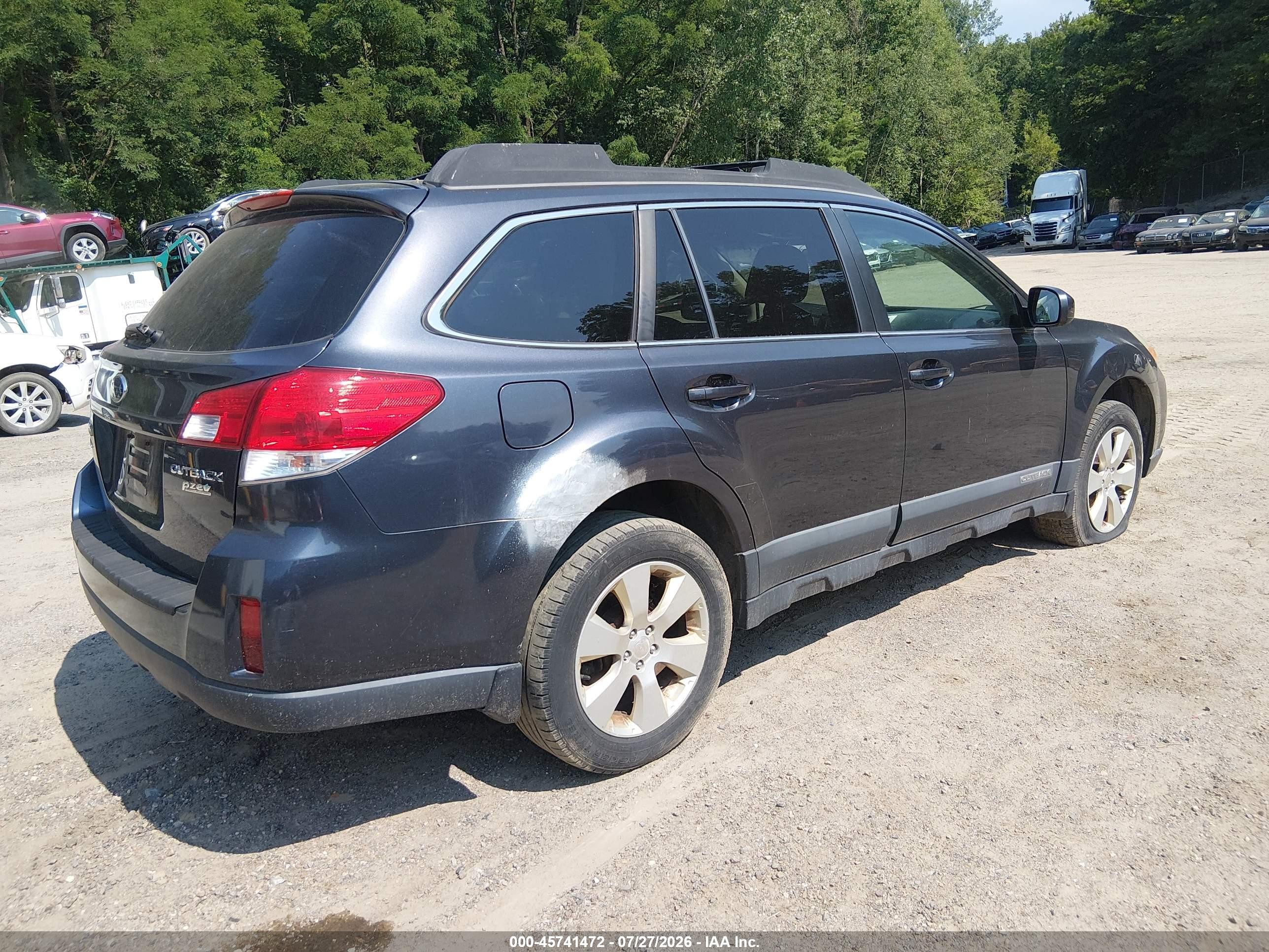2010 Subaru Outback 2.5i Premium Dark Blue vin: 4S4BRBGC2A3373322