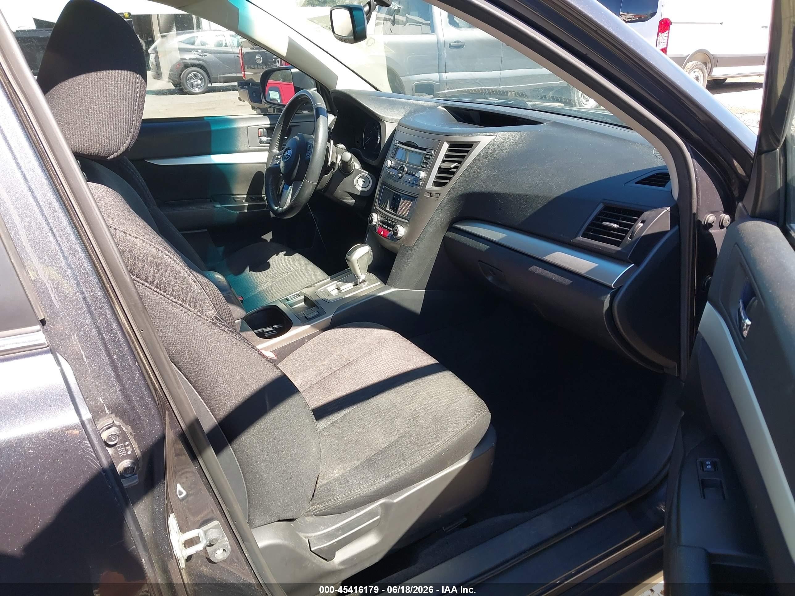 2011 Subaru Outback 2.5i Premium Gray vin: 4S4BRBGC2B3341312