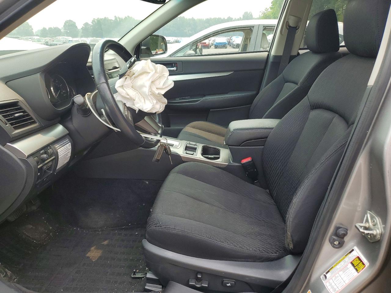 2011 Subaru Outback 2.5i Premium Silver vin: 4S4BRBGC3B3325099