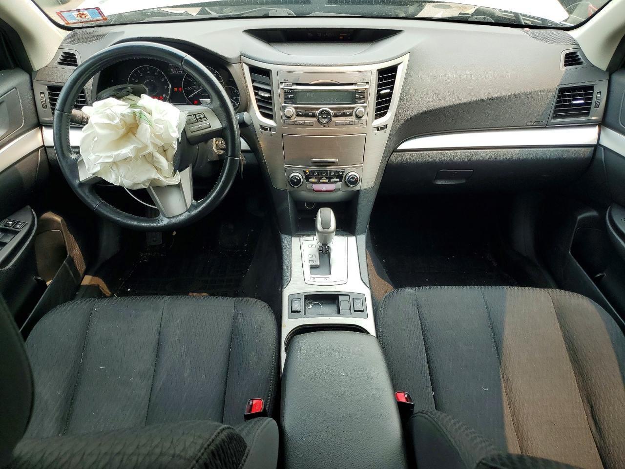 2011 Subaru Outback 2.5i Premium Silver vin: 4S4BRBGC3B3325099