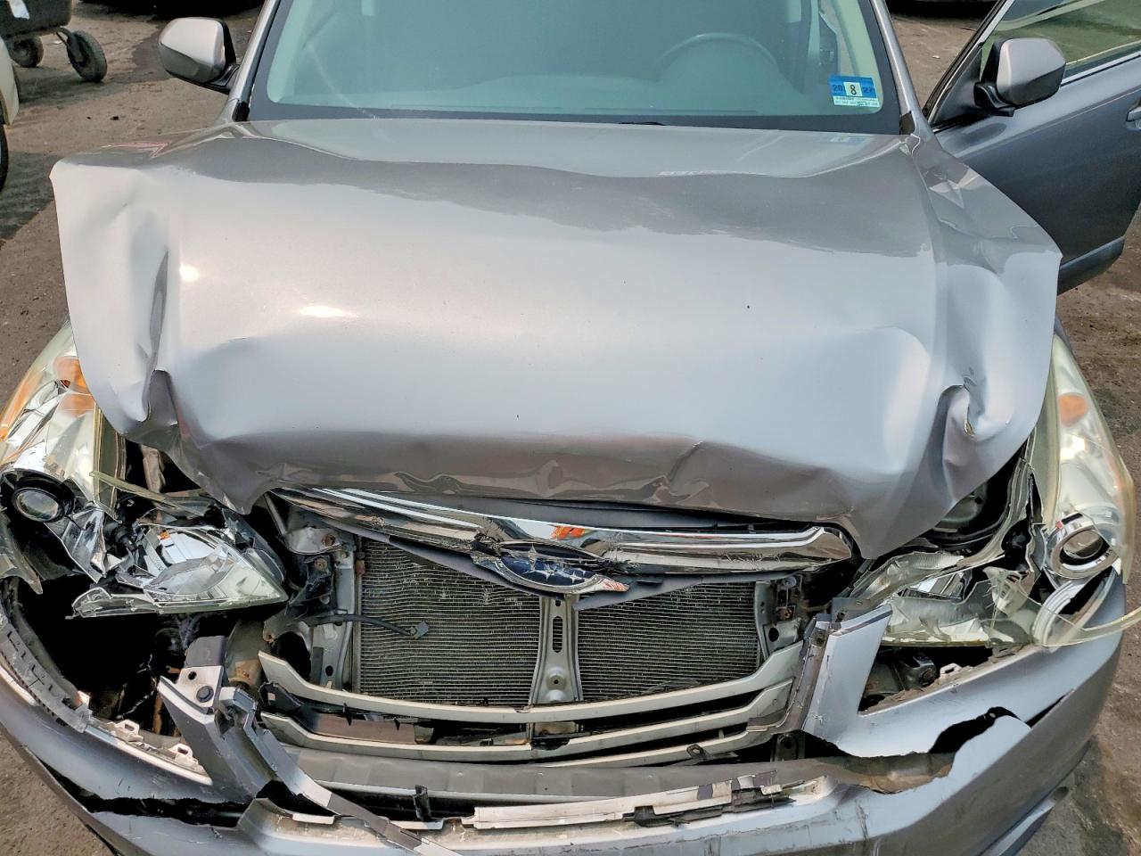 2011 Subaru Outback 2.5i Premium Silver vin: 4S4BRBGC3B3325099