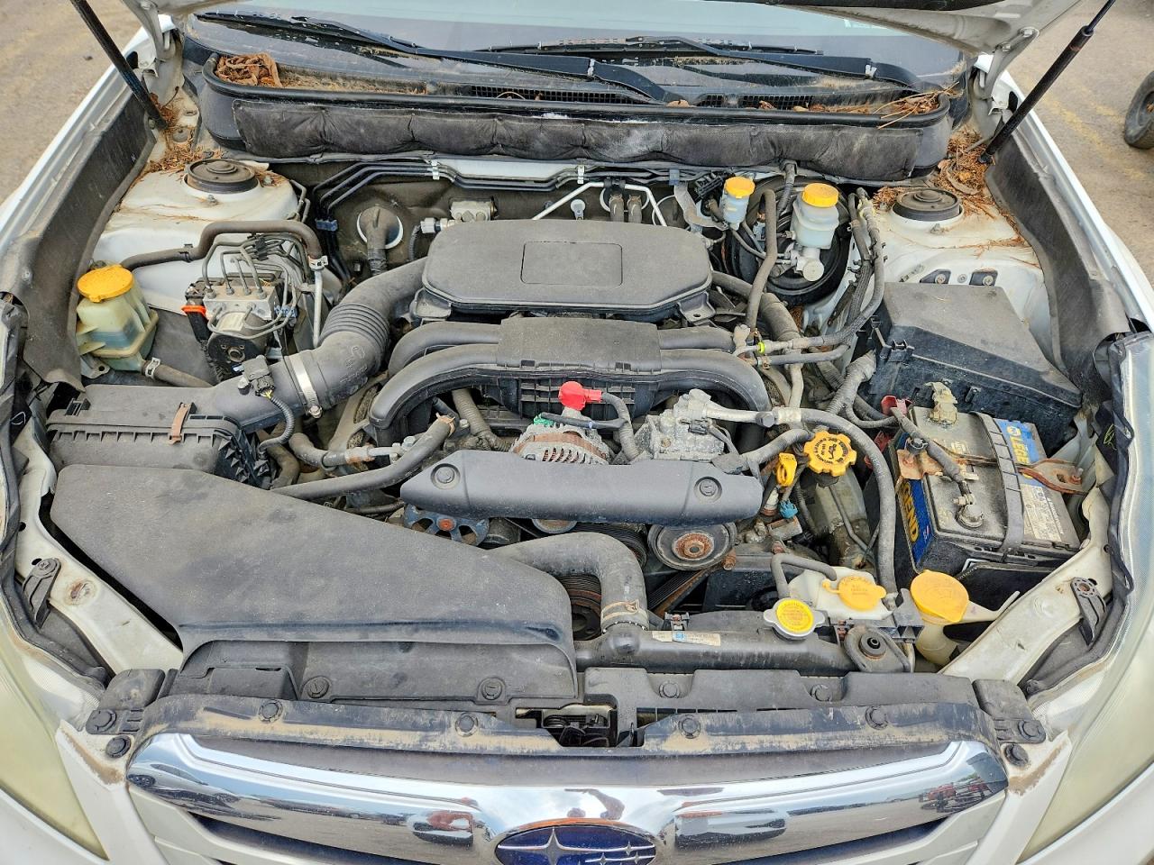2011 Subaru Outback 2.5i Premium Белый vin: 4S4BRBGC4B1395240