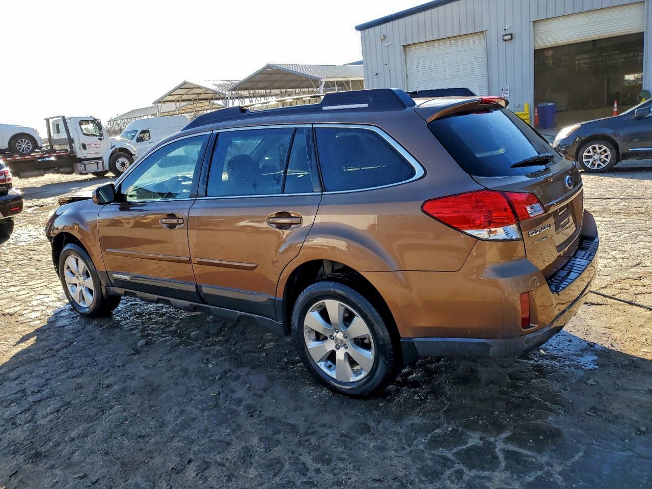 2011 Subaru Outback 2.5i Premium Brown vin: 4S4BRBGC4B3342364