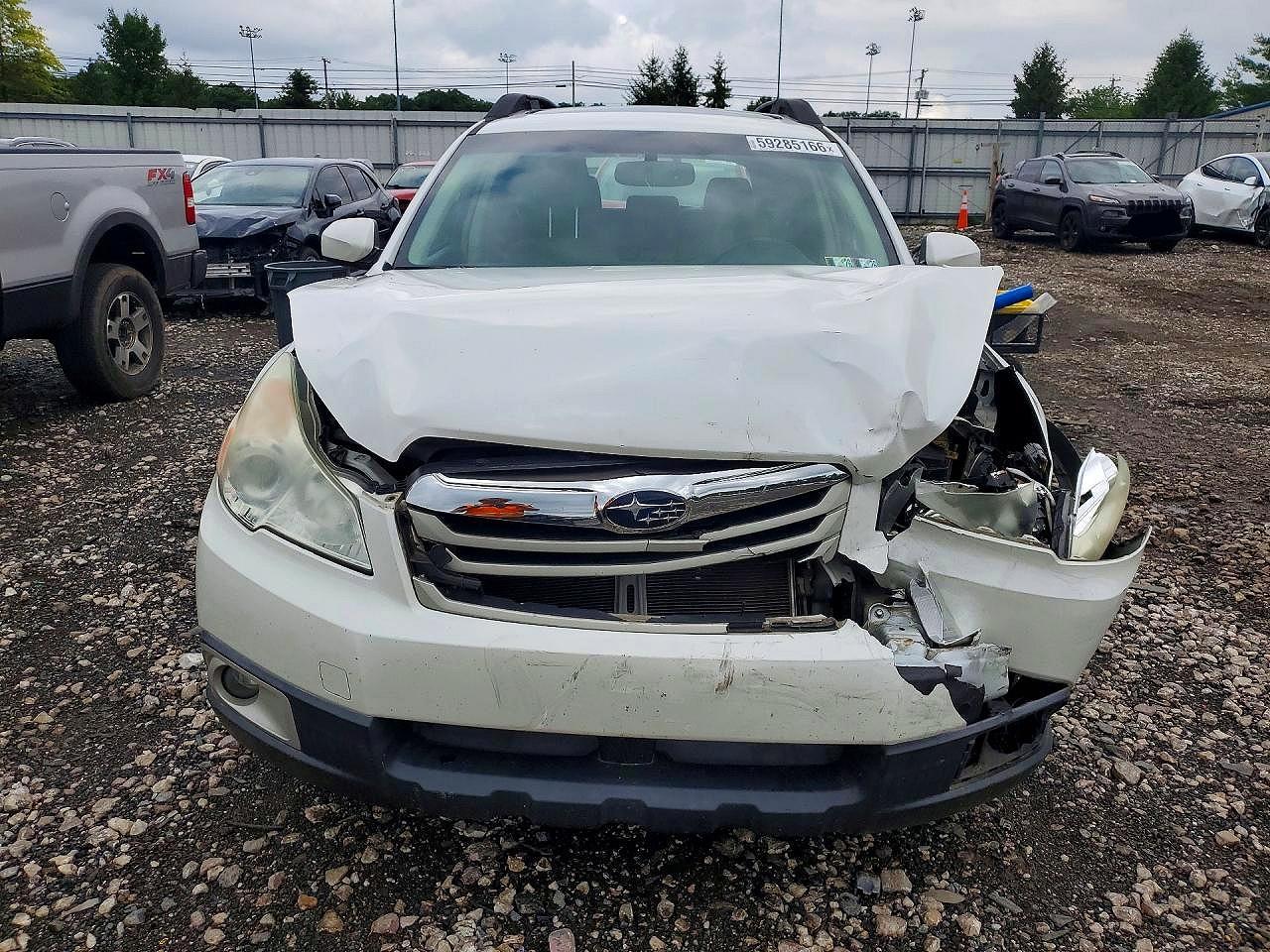 2012 Subaru Outback 2.5i Premium White vin: 4S4BRBGC4C3236160