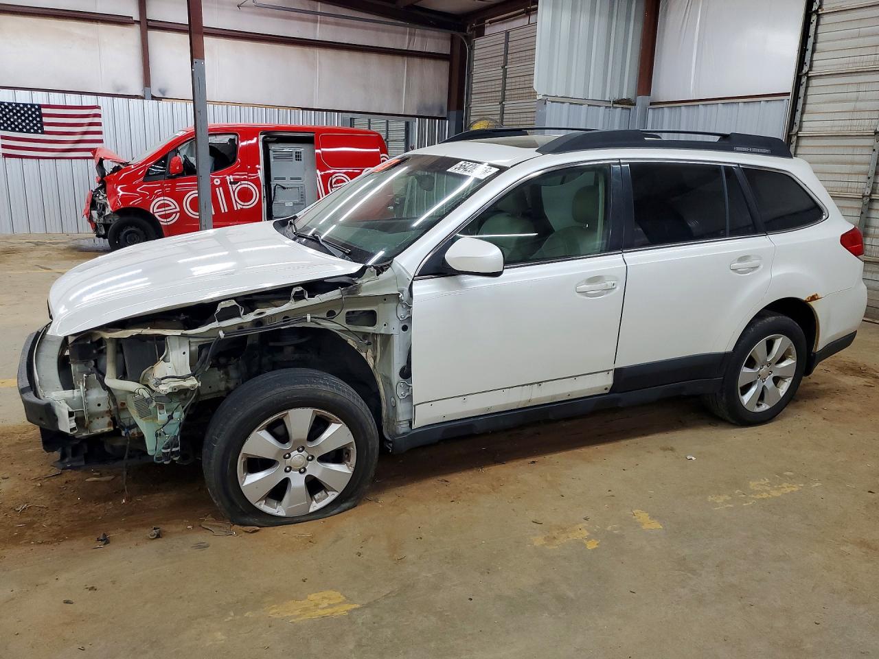 2012 Subaru Outback 2.5i Premium White vin: 4S4BRBGC4C3263472