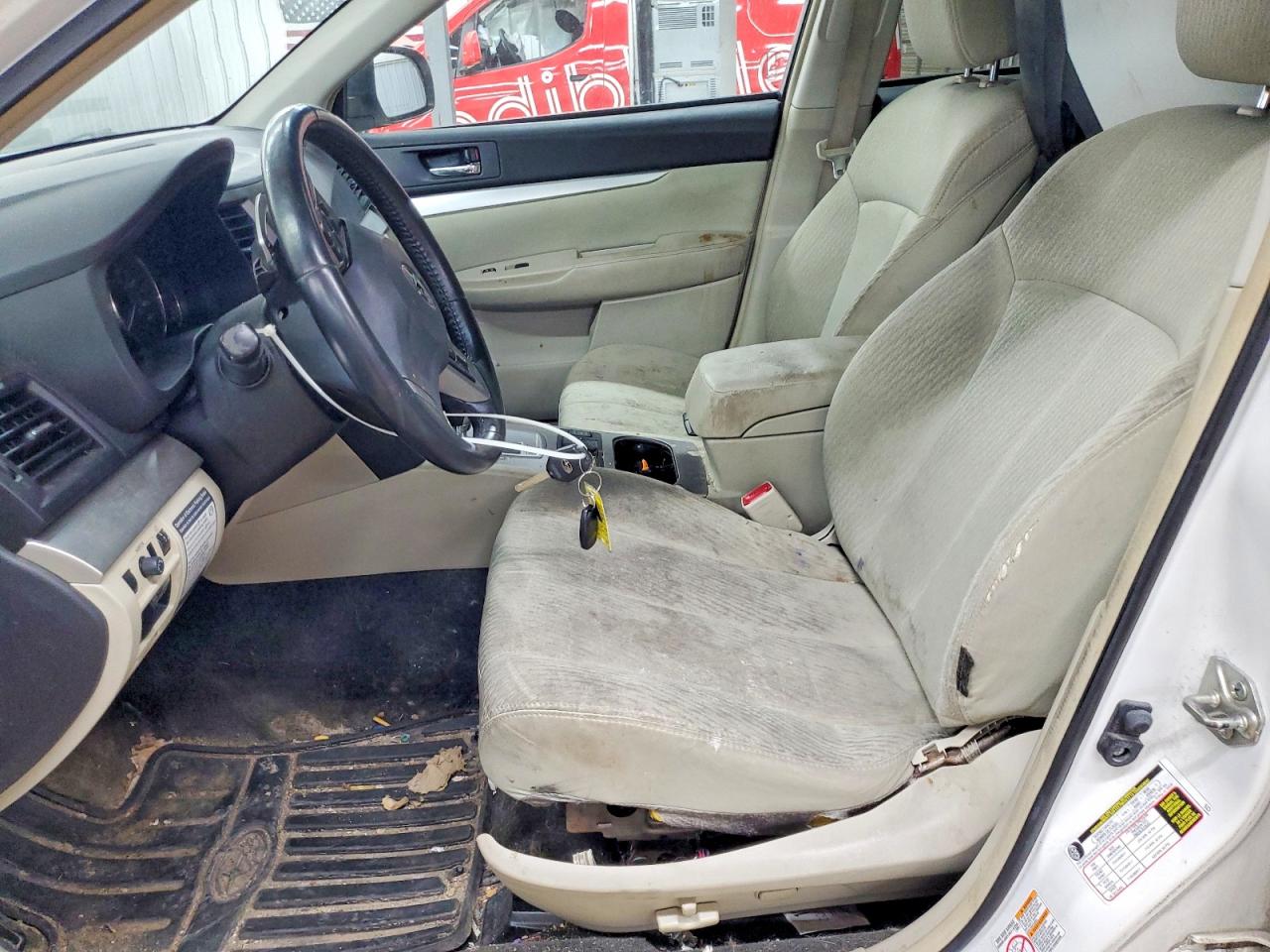 2012 Subaru Outback 2.5i Premium White vin: 4S4BRBGC4C3263472