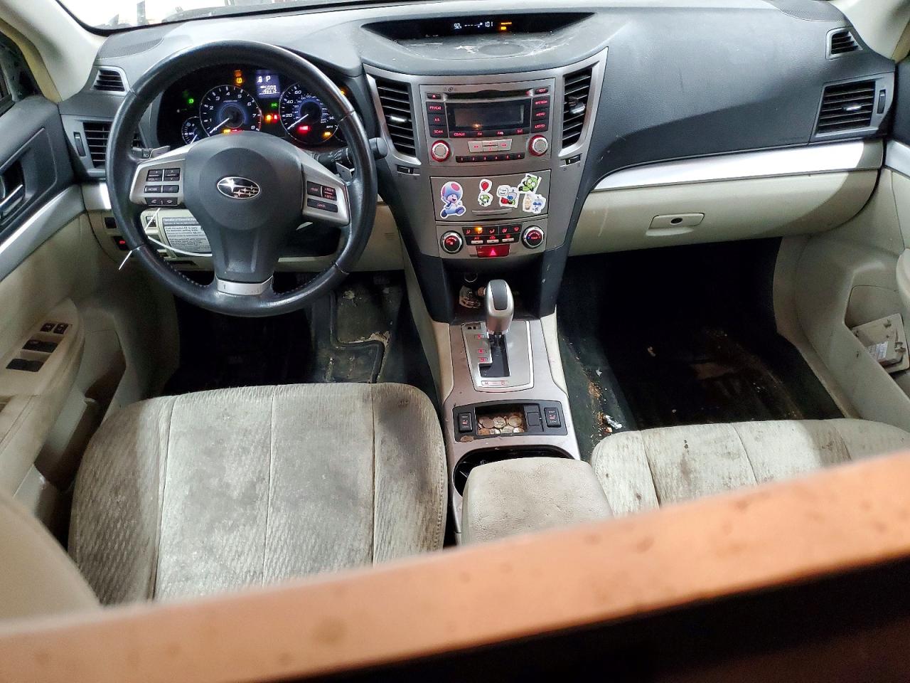 2012 Subaru Outback 2.5i Premium White vin: 4S4BRBGC4C3263472