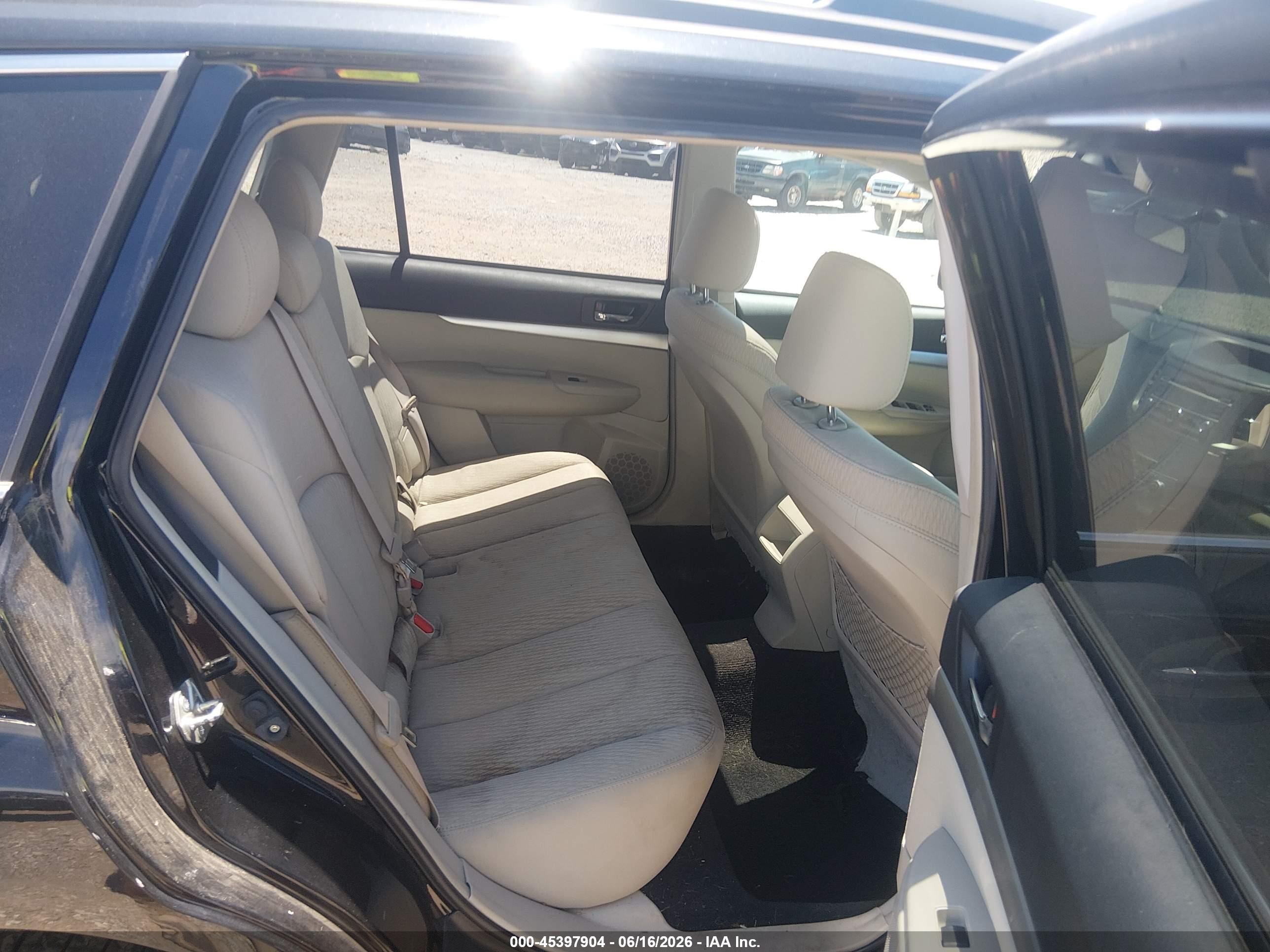 2010 Subaru Outback 2.5i Premium Черный vin: 4S4BRBGC5A3354909