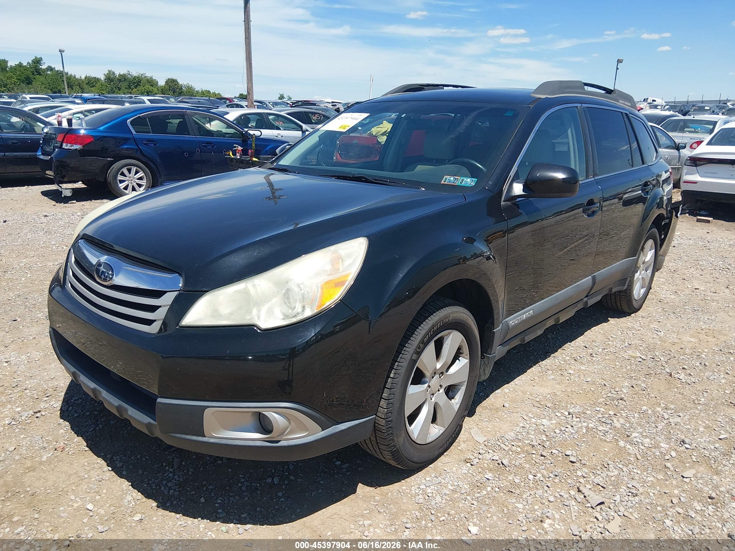 2010 Subaru Outback 2.5i Premium Черный vin: 4S4BRBGC5A3354909