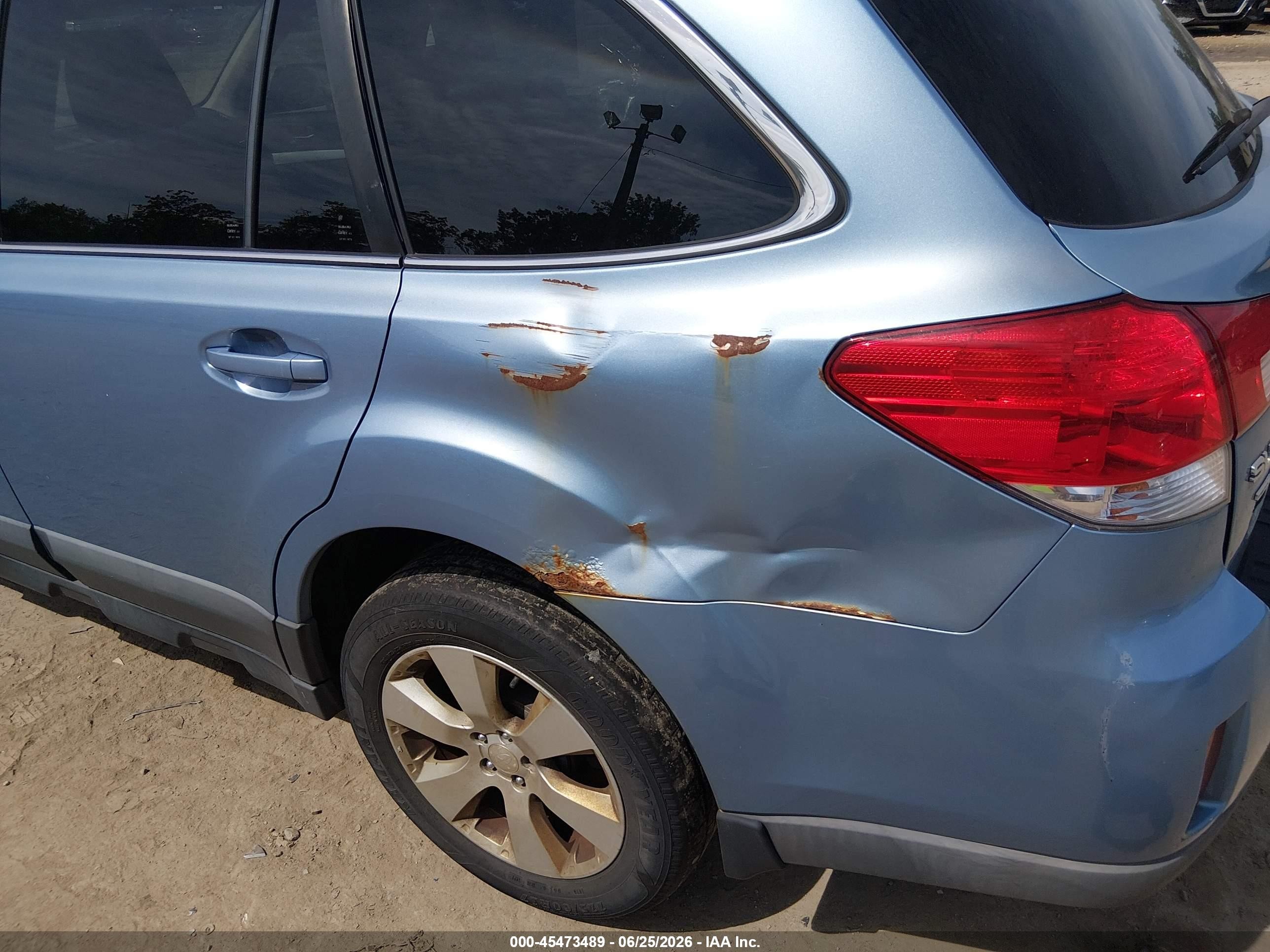 2010 Subaru Outback 2.5i Premium Blue vin: 4S4BRBGC5A3356028