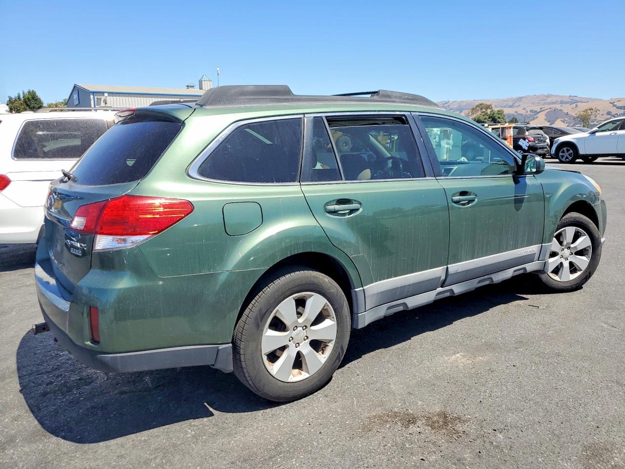 2010 Subaru Outback 2.5i Premium Green vin: 4S4BRBGC5A3383486