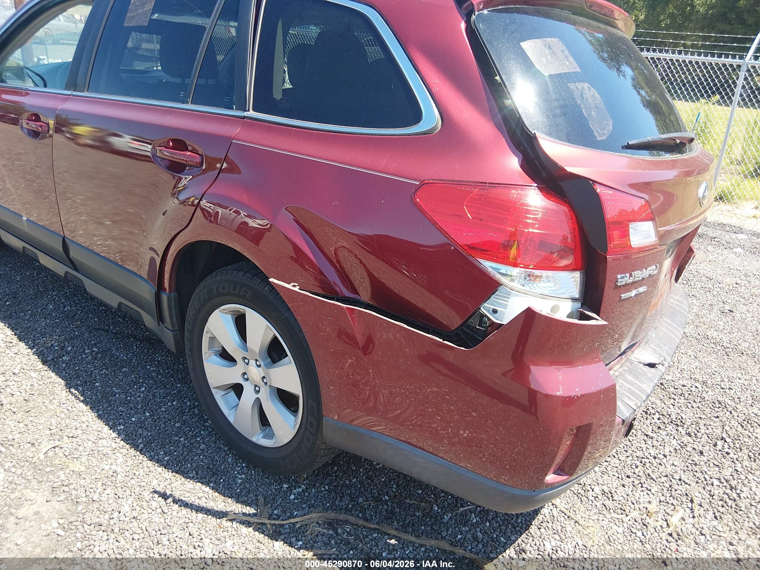 2011 Subaru Outback 2.5i Premium Red vin: 4S4BRBGC5B3403799