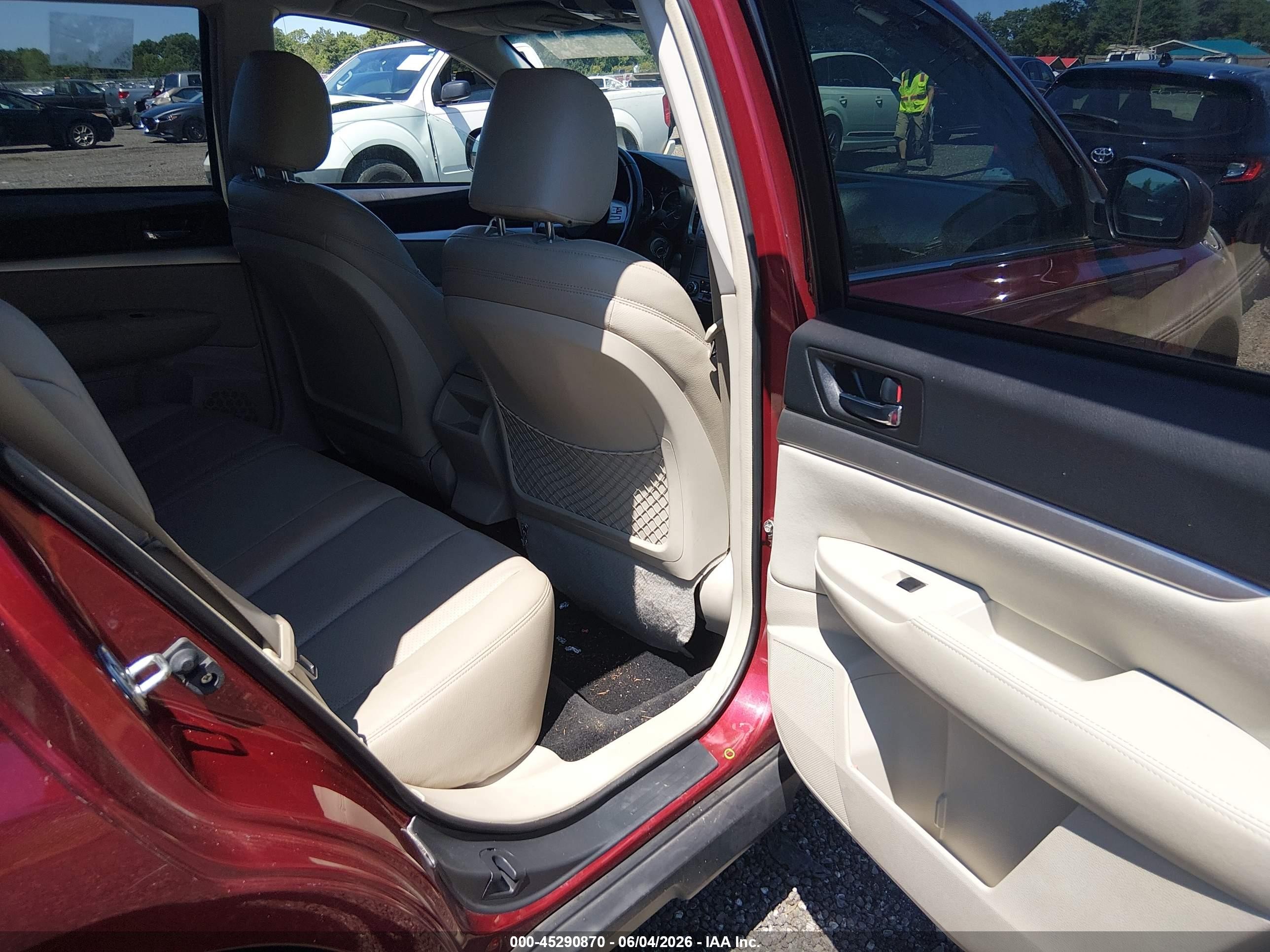 2011 Subaru Outback 2.5i Premium Red vin: 4S4BRBGC5B3403799