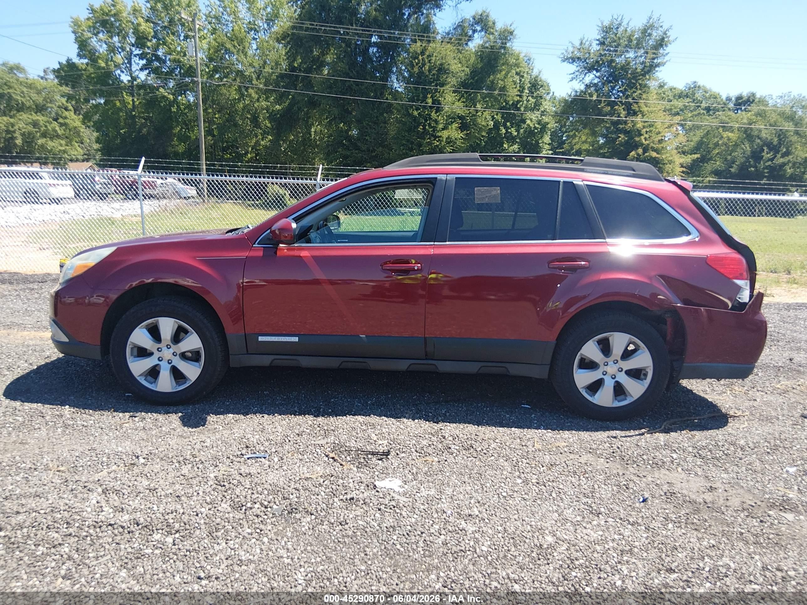2011 Subaru Outback 2.5i Premium Red vin: 4S4BRBGC5B3403799