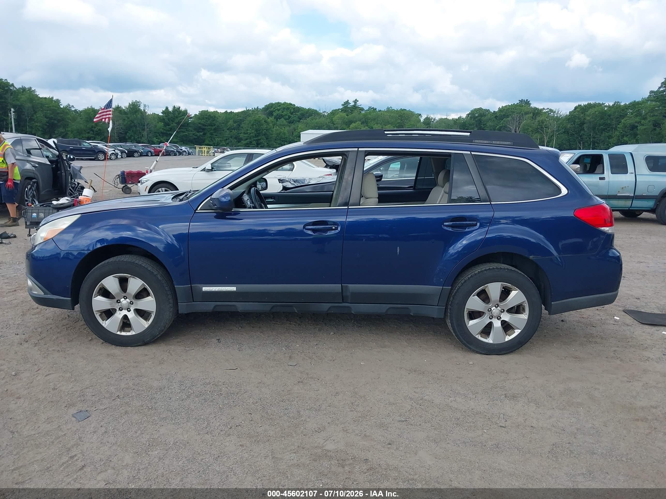 2011 Subaru Outback 2.5i Premium Синий vin: 4S4BRBGC5B3410896