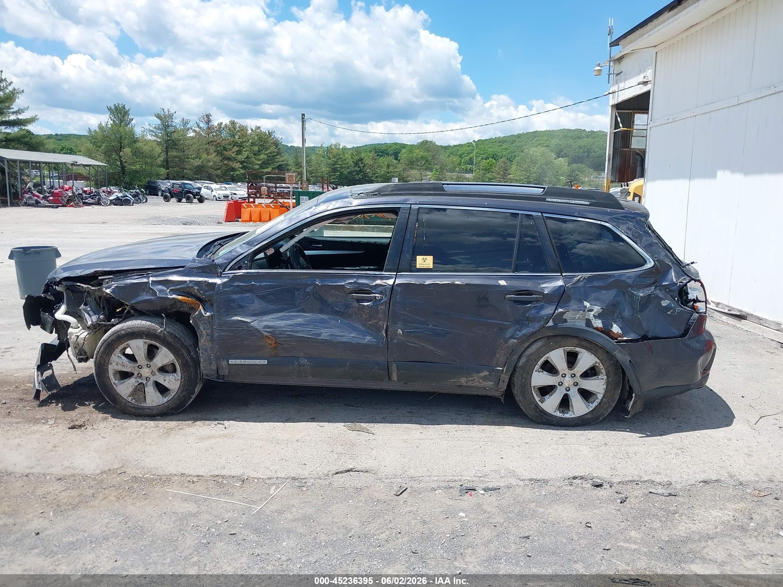 2012 Subaru Outback 2.5i Premium Gray vin: 4S4BRBGC5C3271855