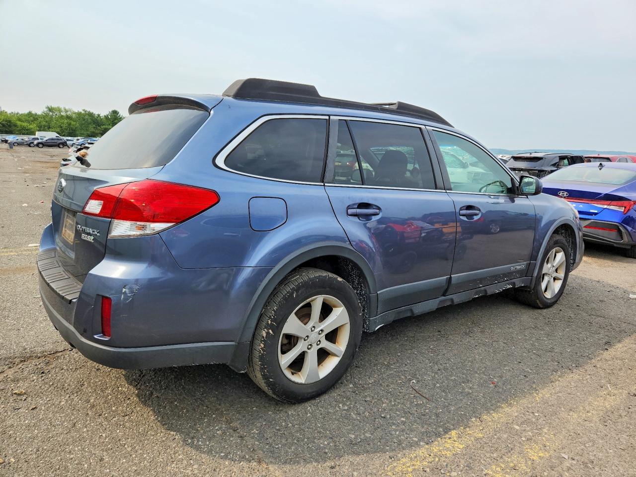 2013 Subaru Outback 2.5i Premium Blue vin: 4S4BRBGC5D3266401