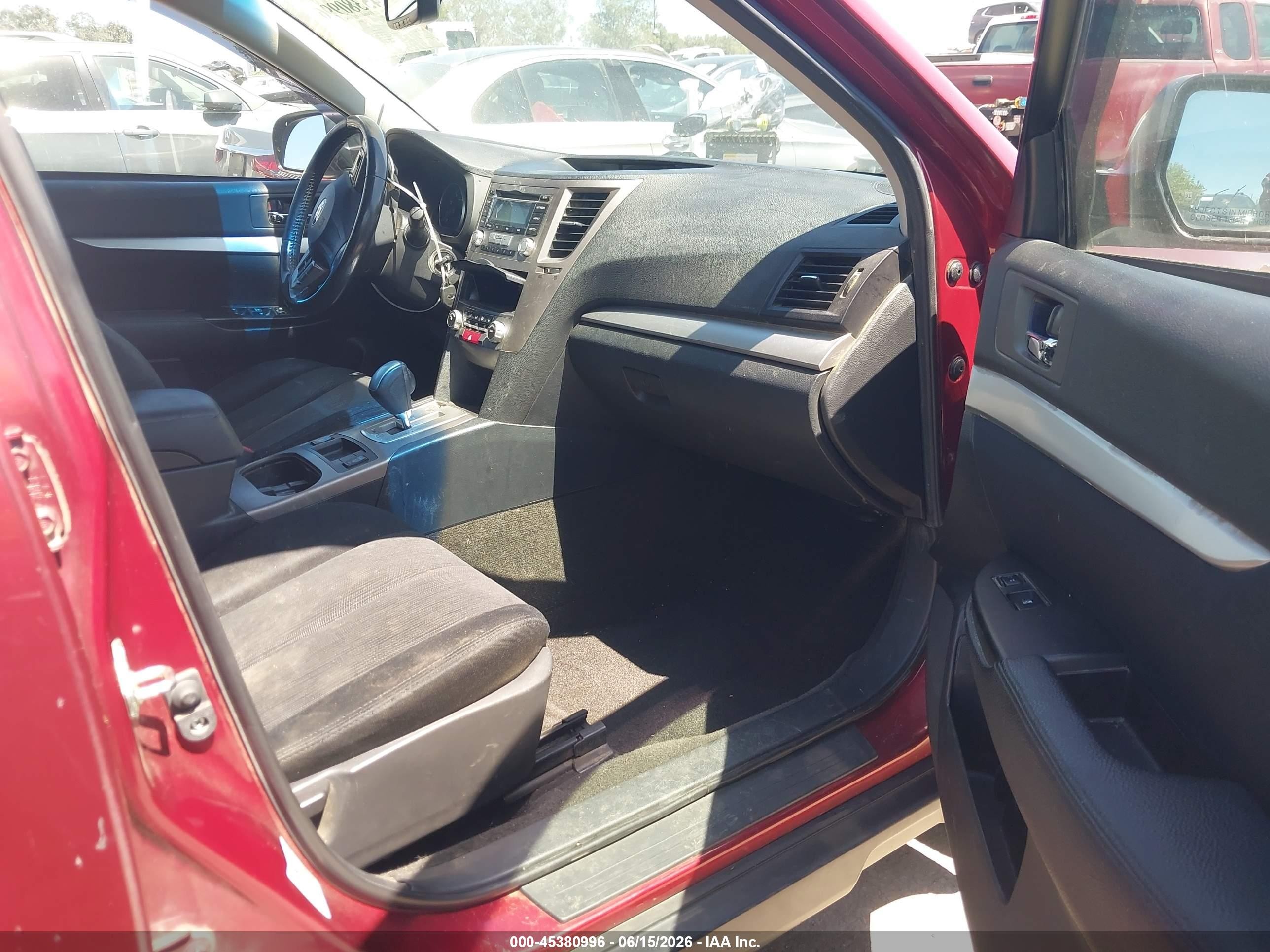 2013 Subaru Outback 2.5i Premium Red vin: 4S4BRBGC5D3268701