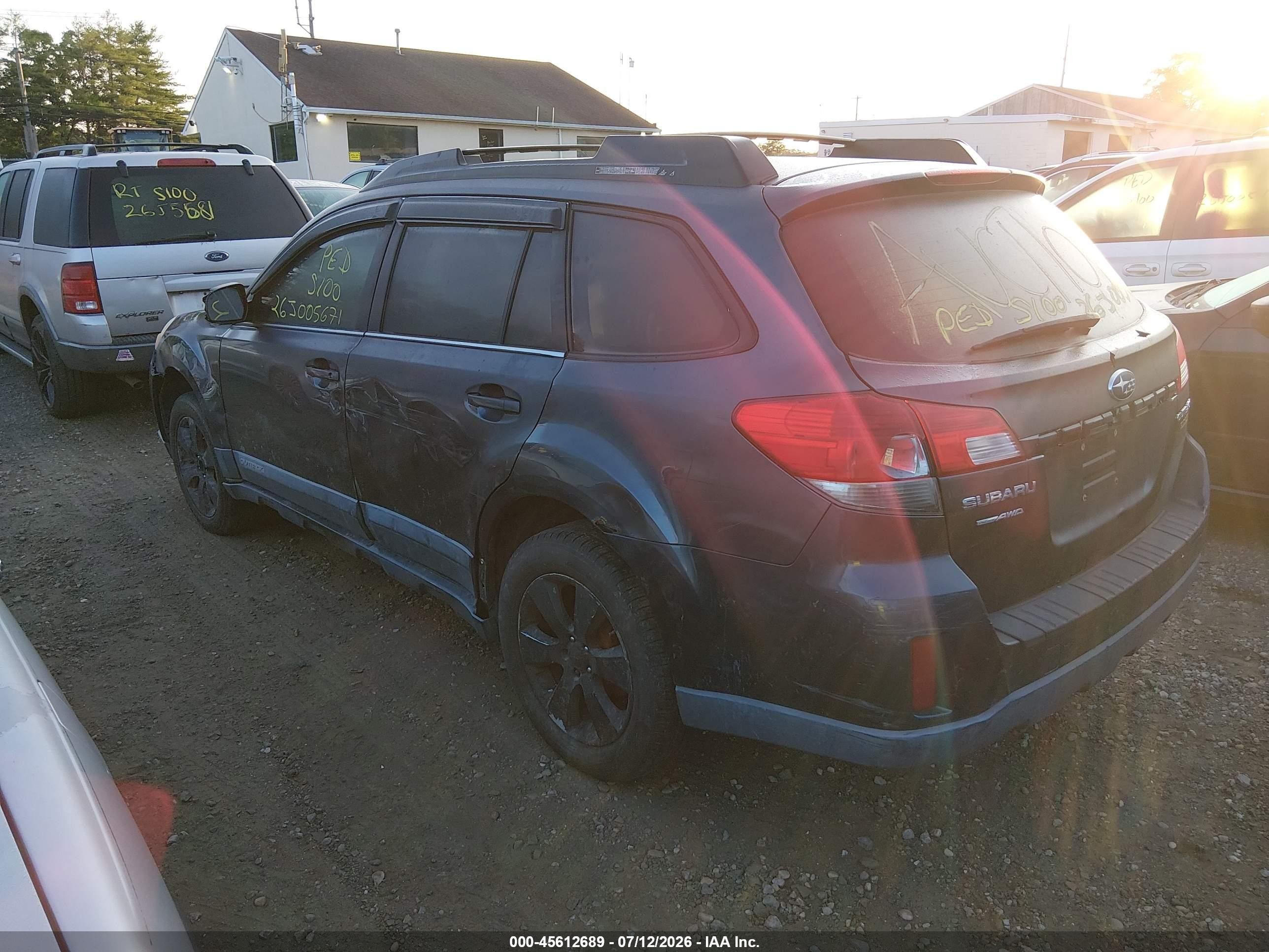 2010 Subaru Outback 2.5i Premium Gray vin: 4S4BRBGC6A3312233