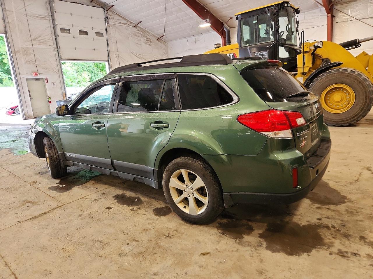 2013 Subaru Outback 2.5i Premium Зеленый vin: 4S4BRBGC6D3245489