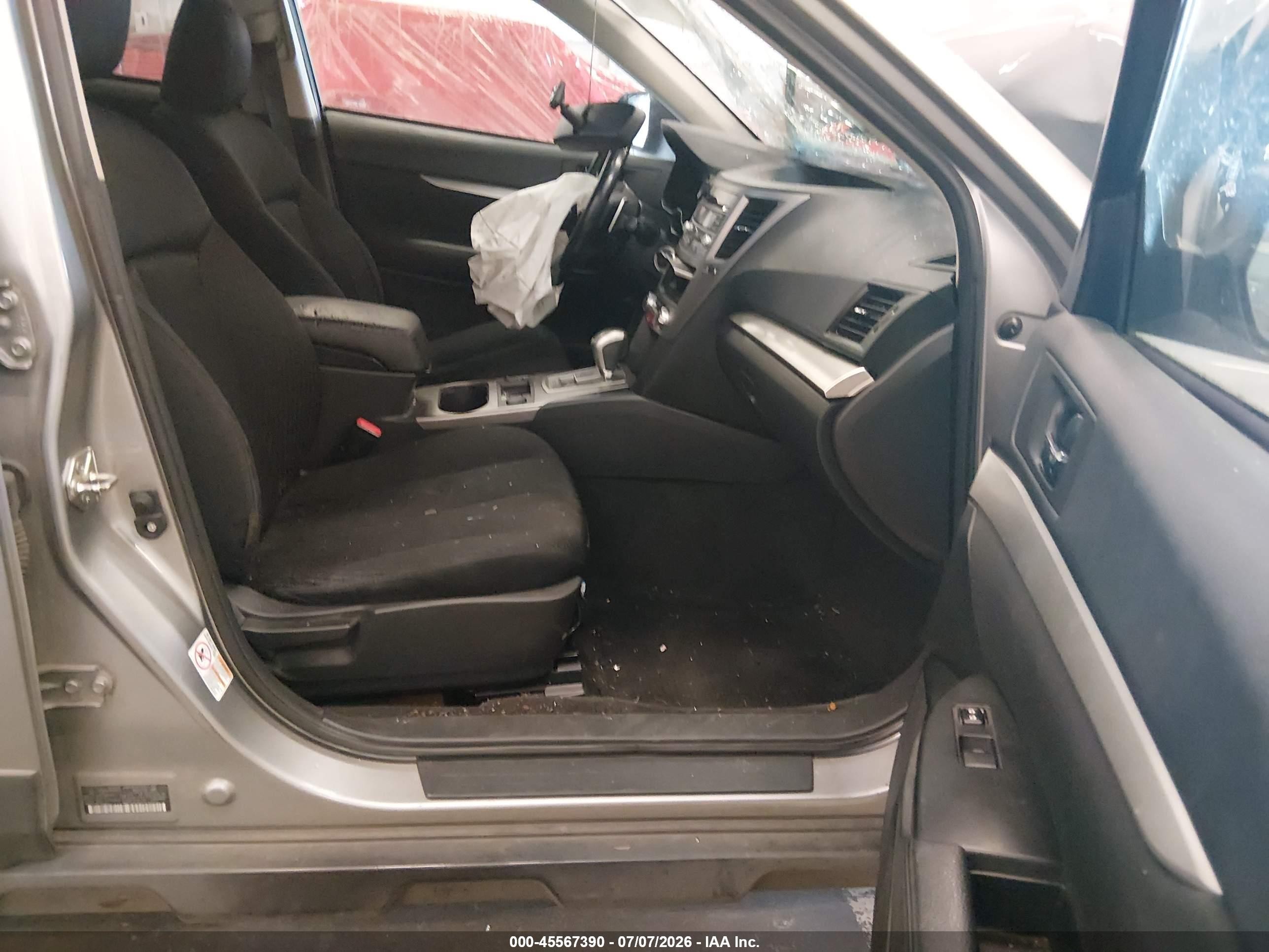 2010 Subaru Outback 2.5i Premium Серебряный vin: 4S4BRBGC7A3381612