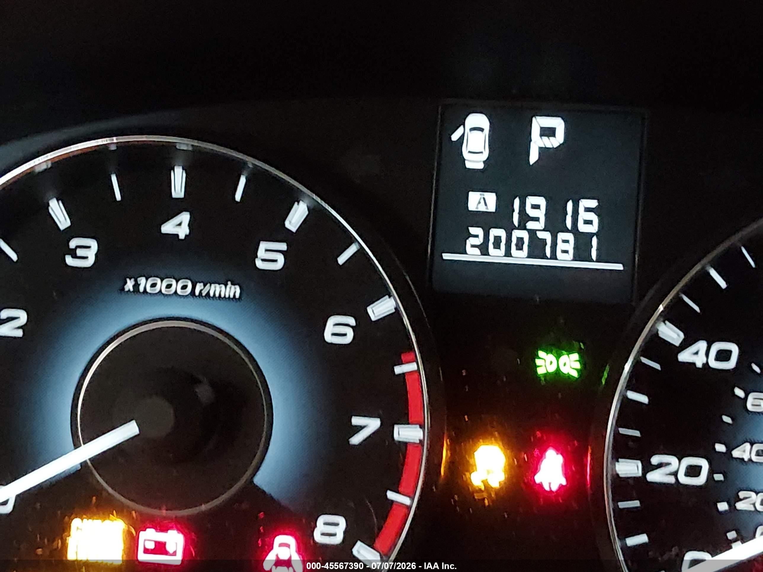 2010 Subaru Outback 2.5i Premium Серебряный vin: 4S4BRBGC7A3381612