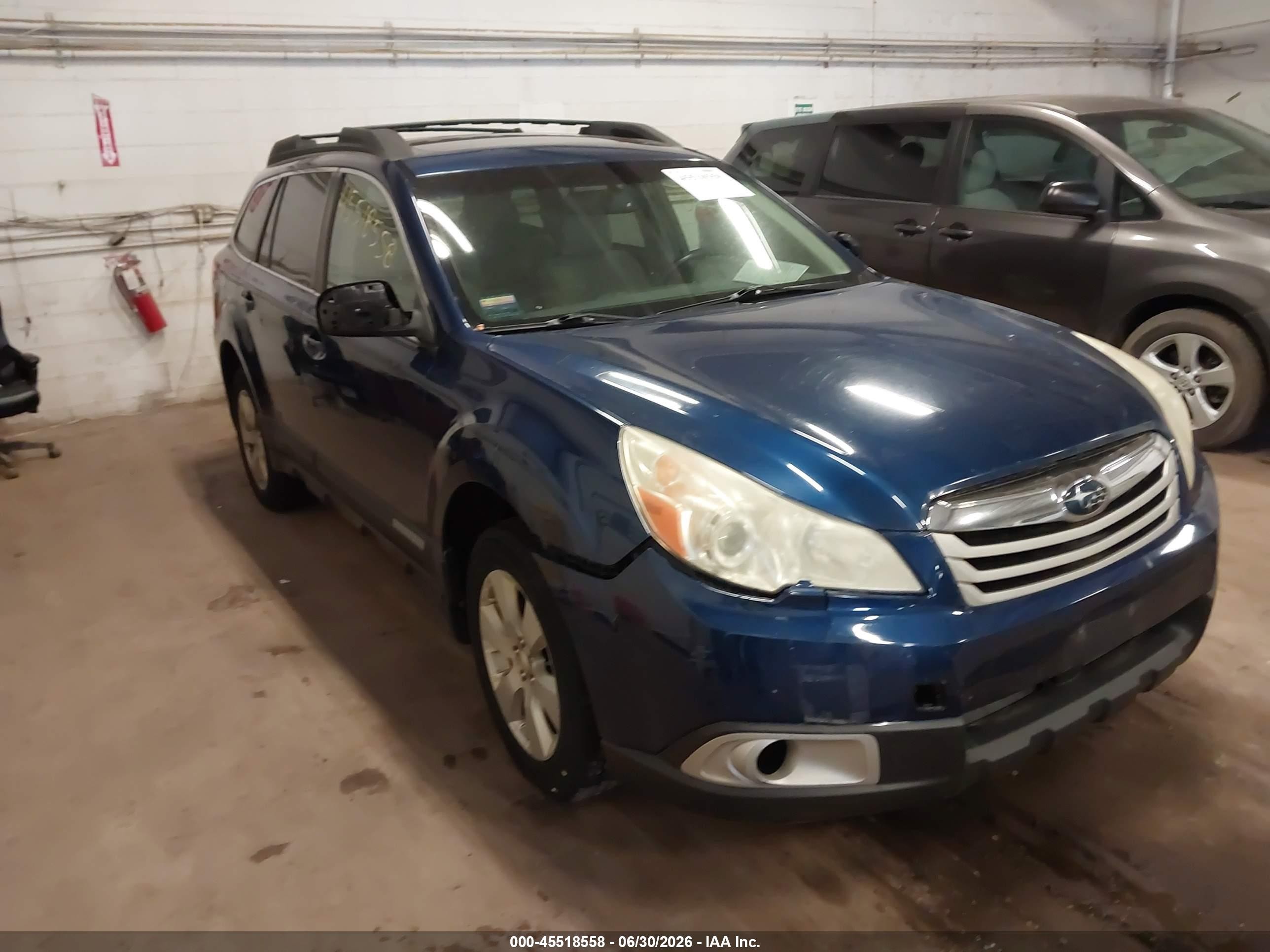 2011 Subaru Outback 2.5i Premium Blue vin: 4S4BRBGC7B3340981