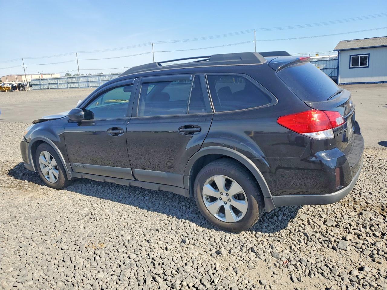 2011 Subaru Outback 2.5i Premium Black vin: 4S4BRBGC7B3423083
