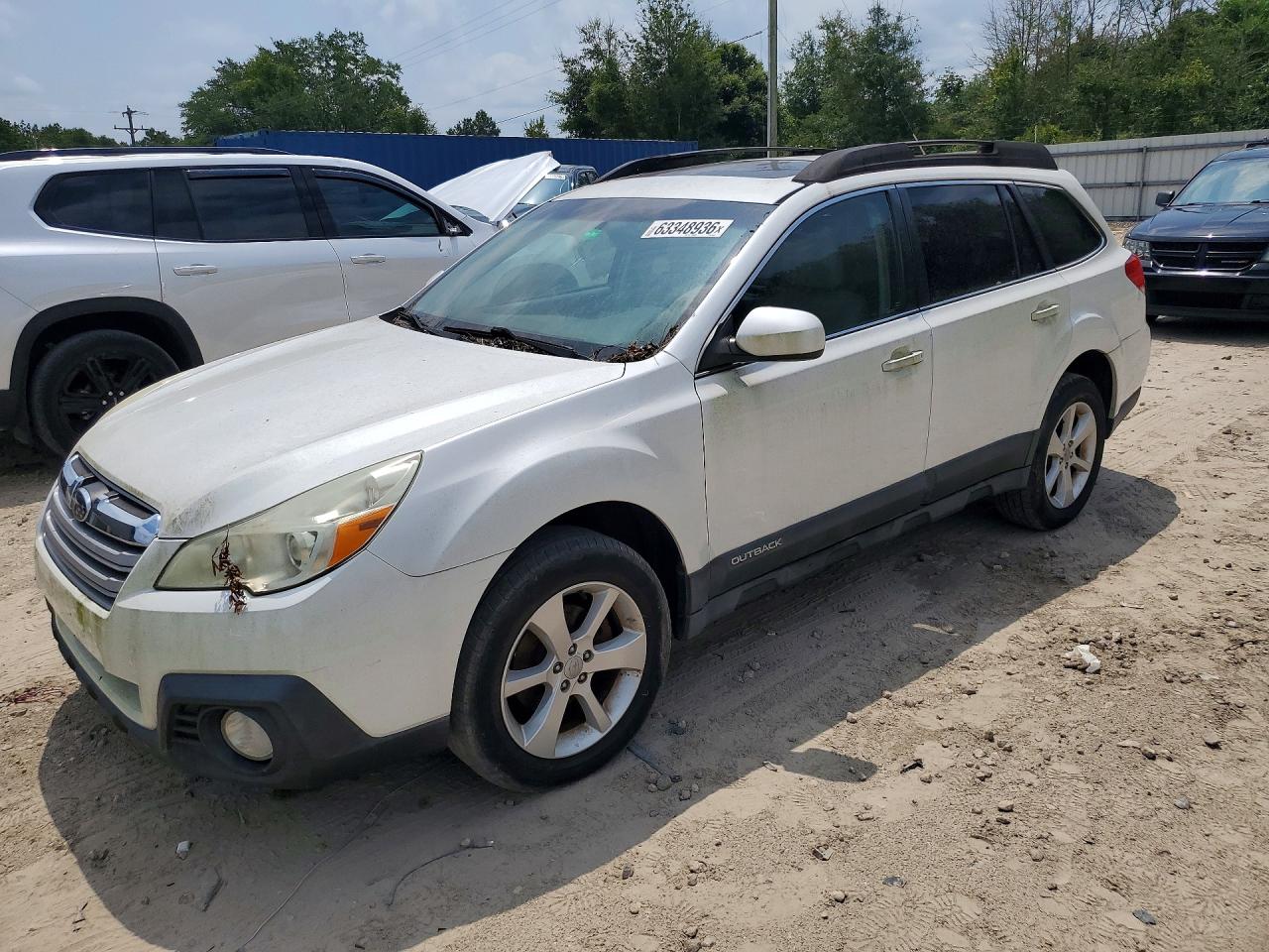 2013 Subaru Outback 2.5i Premium White vin: 4S4BRBGC7D3255870