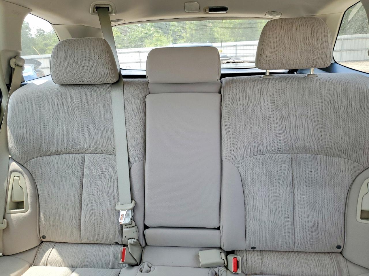2013 Subaru Outback 2.5i Premium White vin: 4S4BRBGC7D3255870