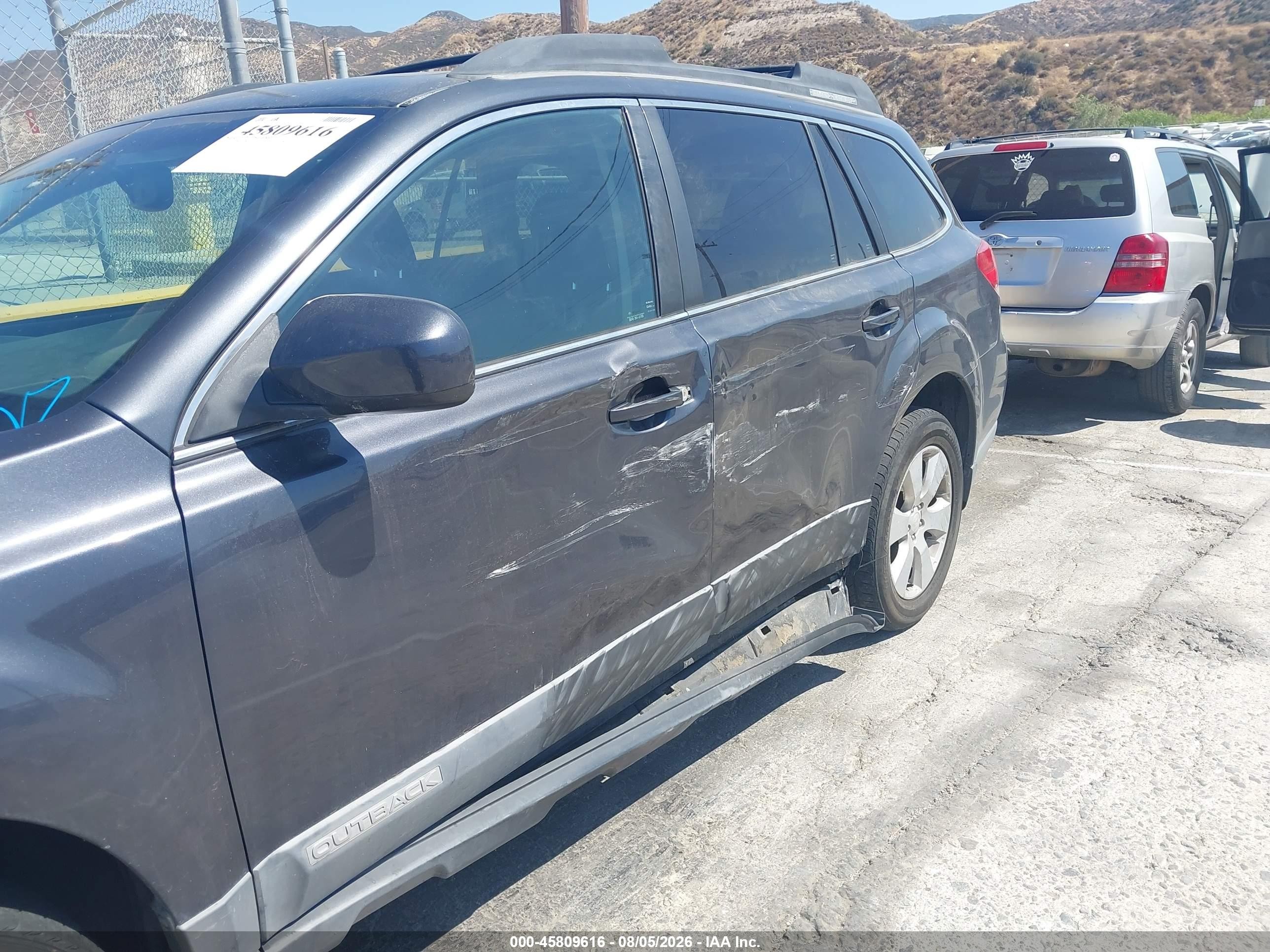 2012 Subaru Outback 2.5i Premium Gray vin: 4S4BRBGC8C3245444