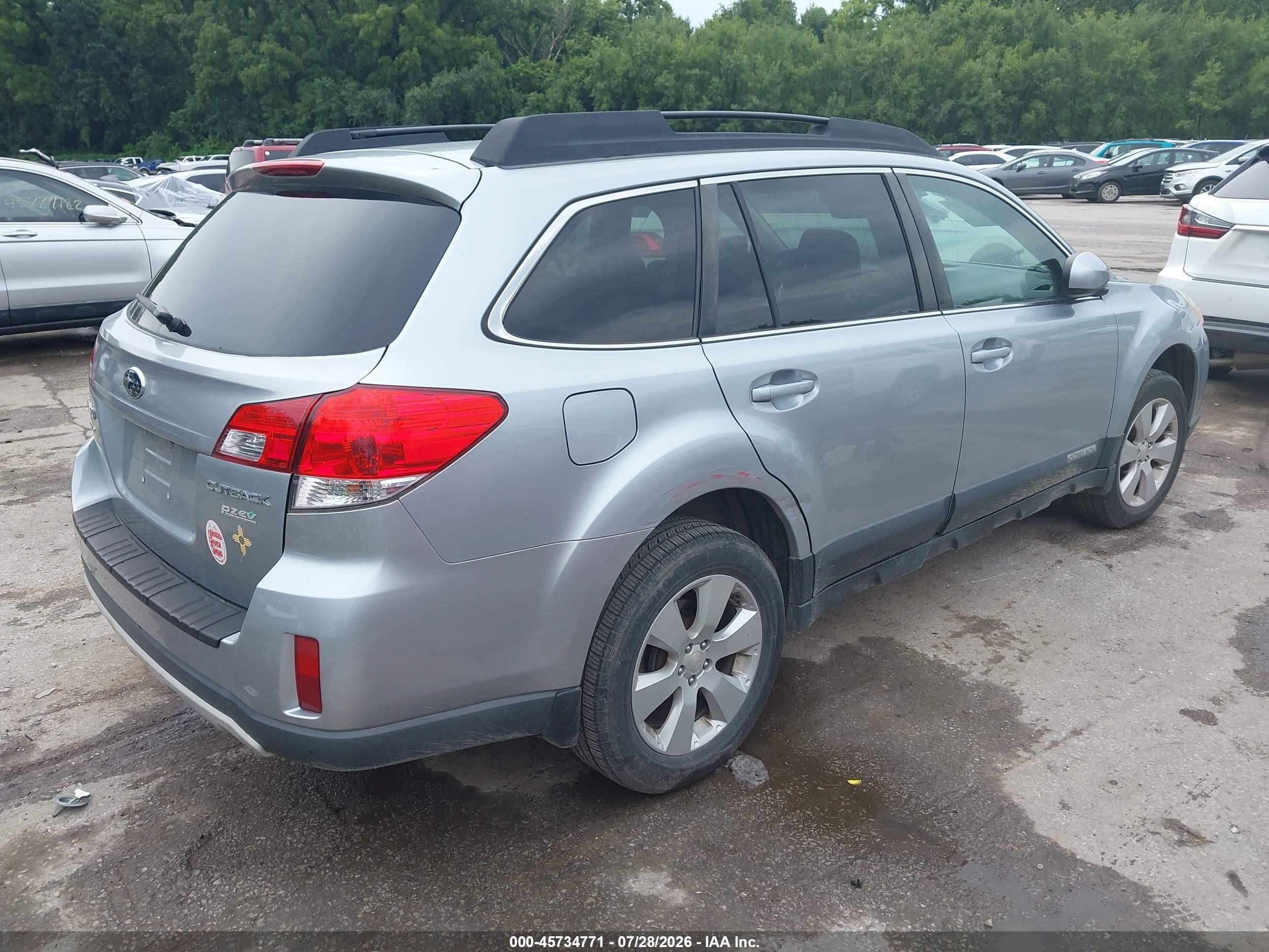 2012 Subaru Outback 2.5i Premium Silver vin: 4S4BRBGC8C3264026