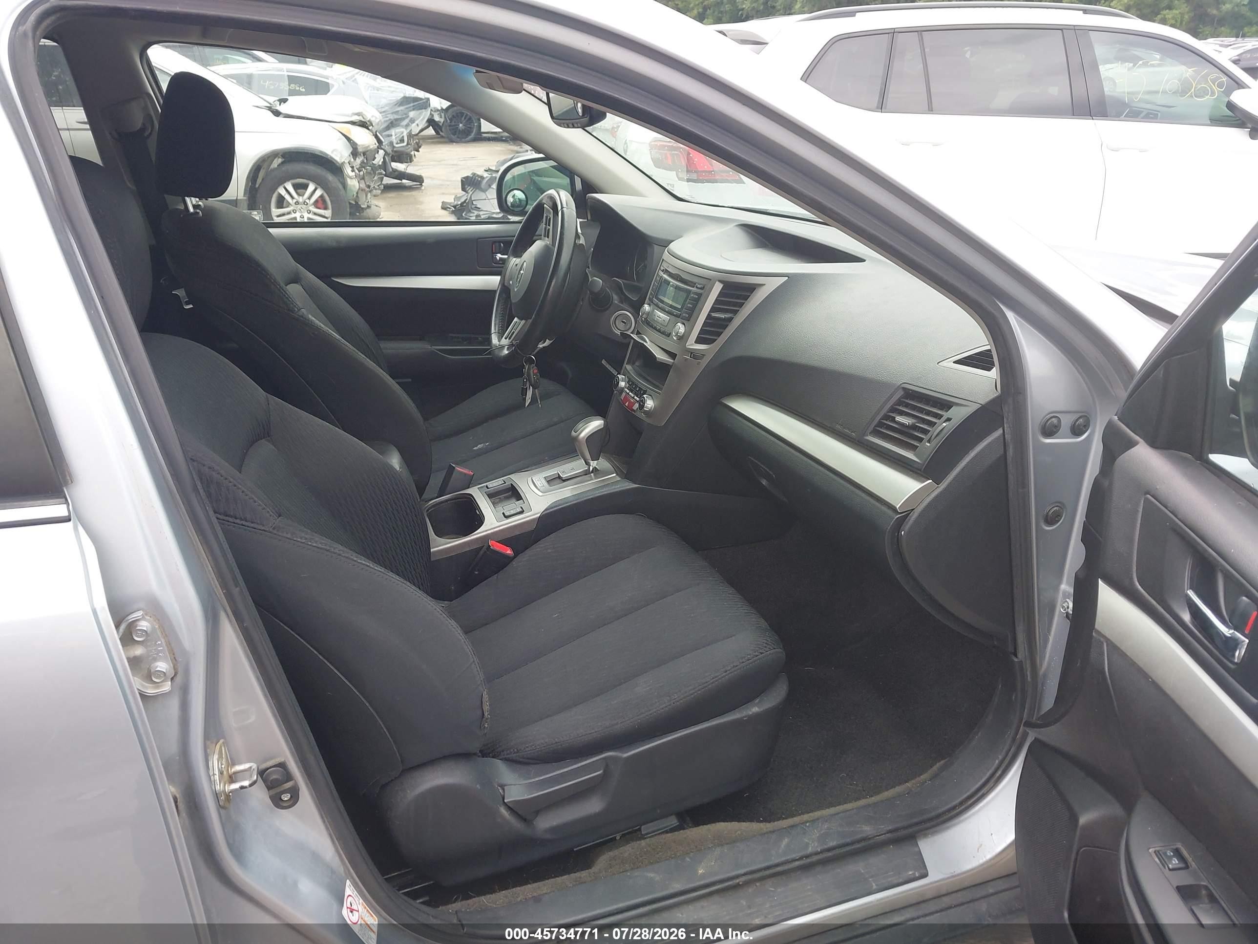 2012 Subaru Outback 2.5i Premium Silver vin: 4S4BRBGC8C3264026