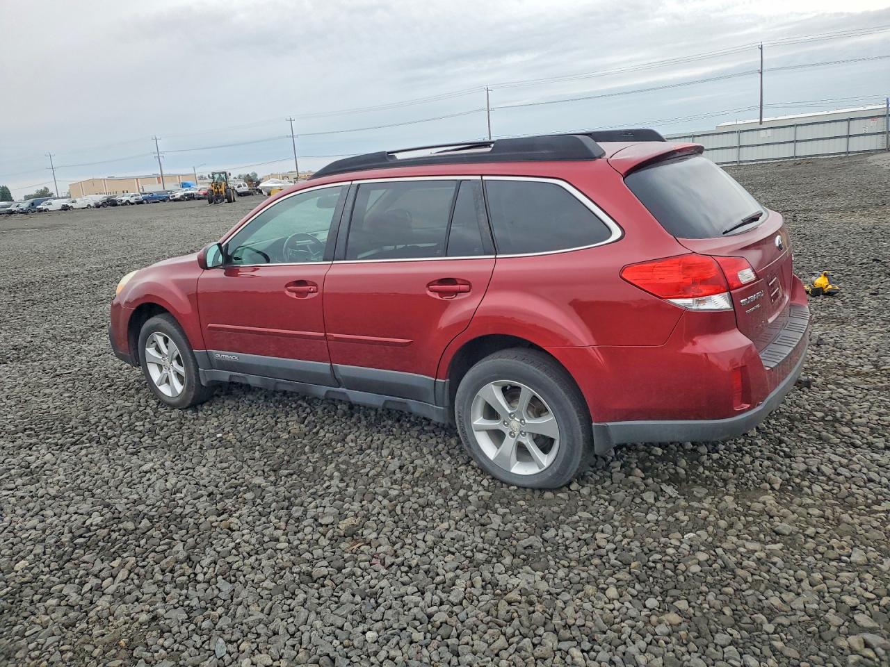 2013 Subaru Outback 2.5i Premium Red vin: 4S4BRBGC8D3284861