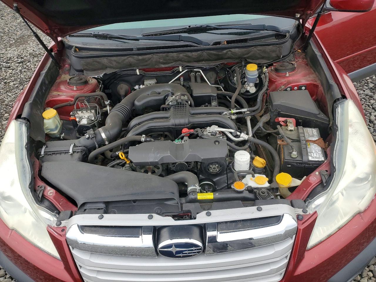 2013 Subaru Outback 2.5i Premium Red vin: 4S4BRBGC8D3284861