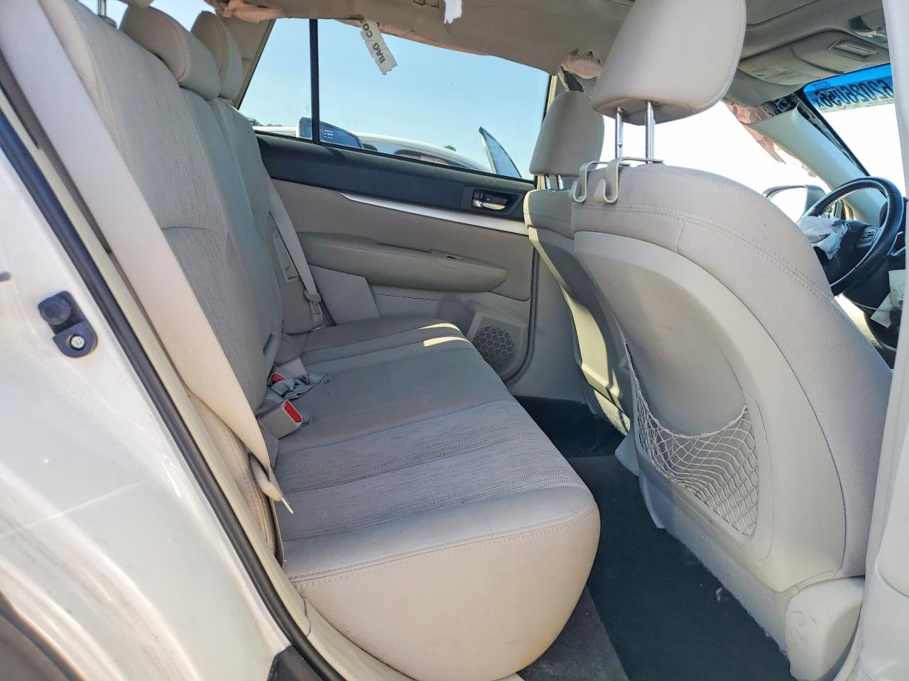 2013 Subaru Outback 2.5i Premium White vin: 4S4BRBGC8D3297920