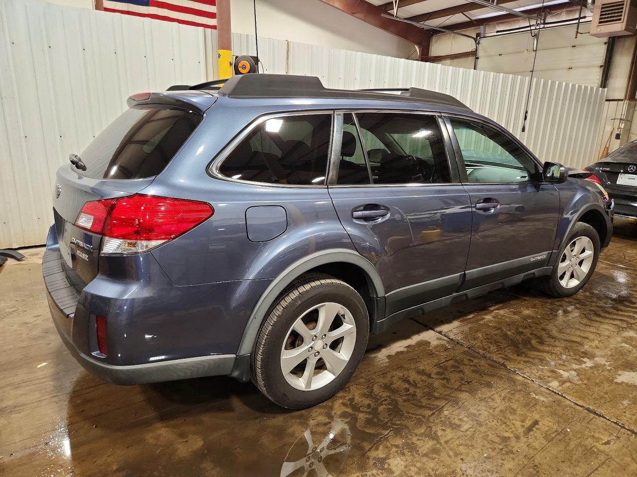 2013 Subaru Outback 2.5i Premium Blue vin: 4S4BRBGC8D3298100