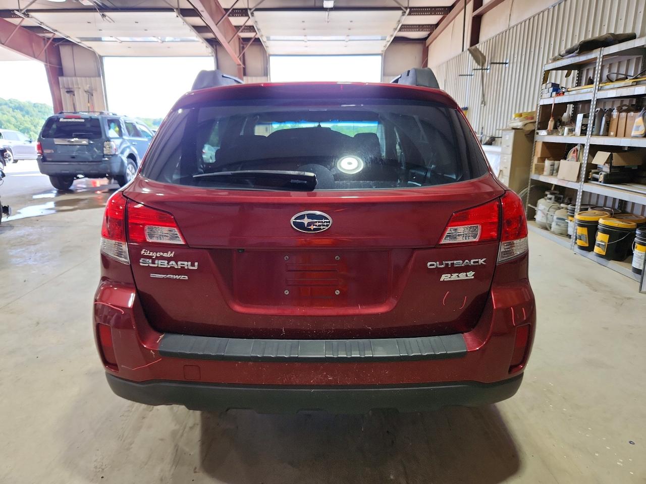 2013 Subaru Outback 2.5i Premium Red vin: 4S4BRBGC8D3319253