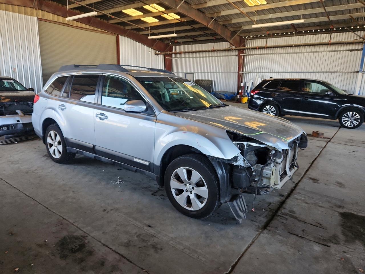 2012 Subaru Outback 2.5i Premium Серебряный vin: 4S4BRBGC9C3267307