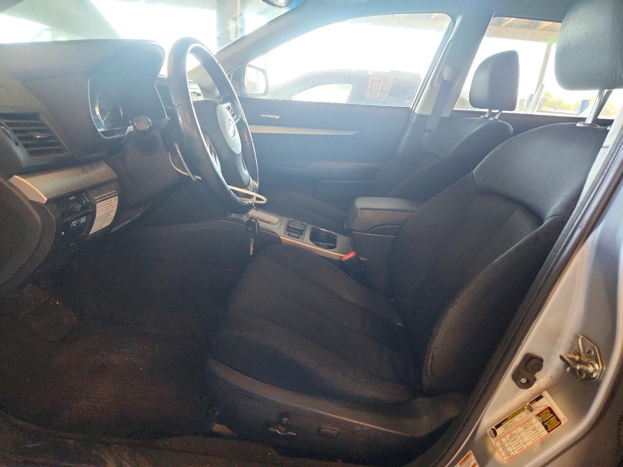 2012 Subaru Outback 2.5i Premium Серебряный vin: 4S4BRBGC9C3267307