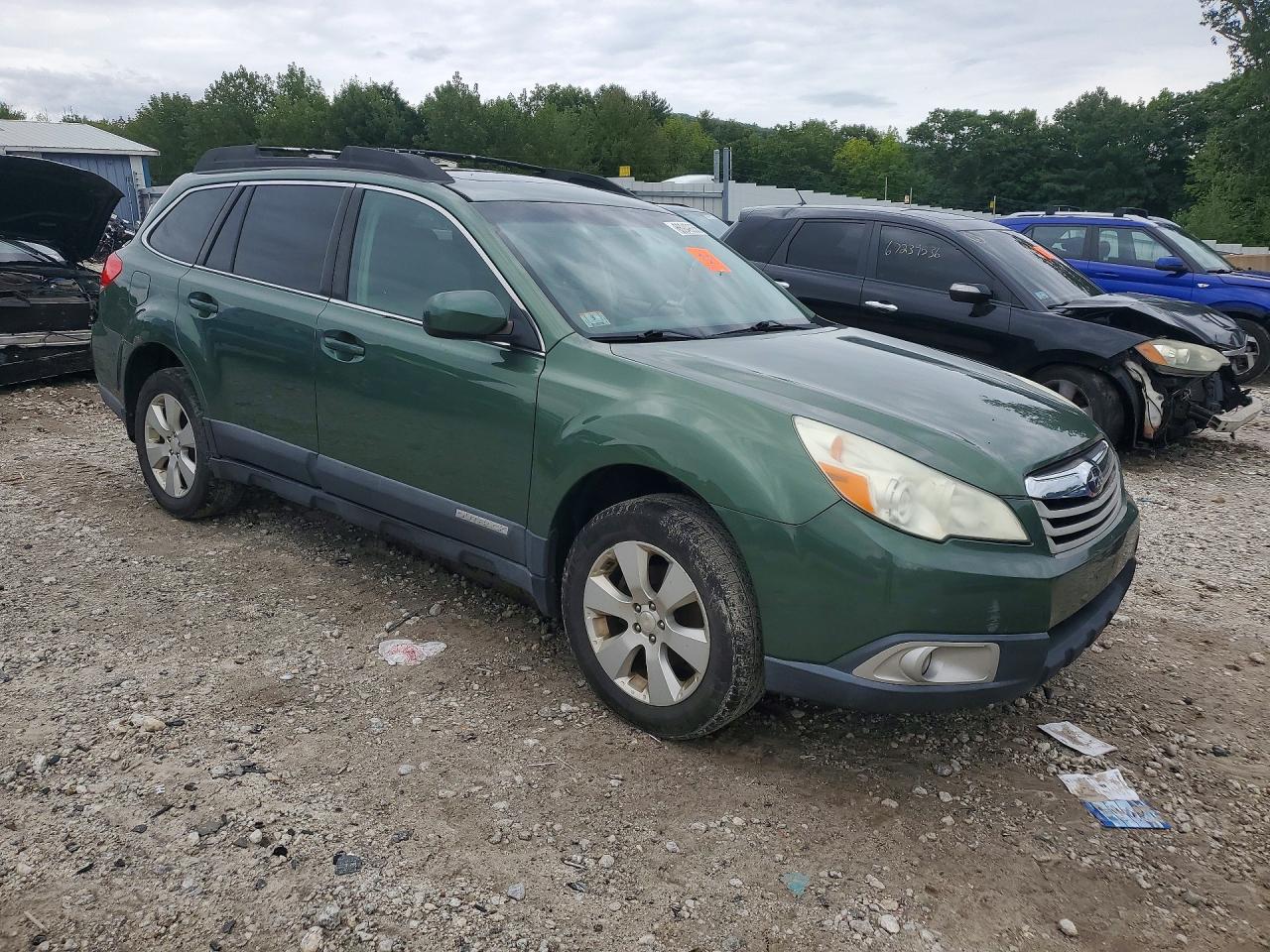 2010 Subaru Outback 2.5i Premium Green vin: 4S4BRBGCXA3350757